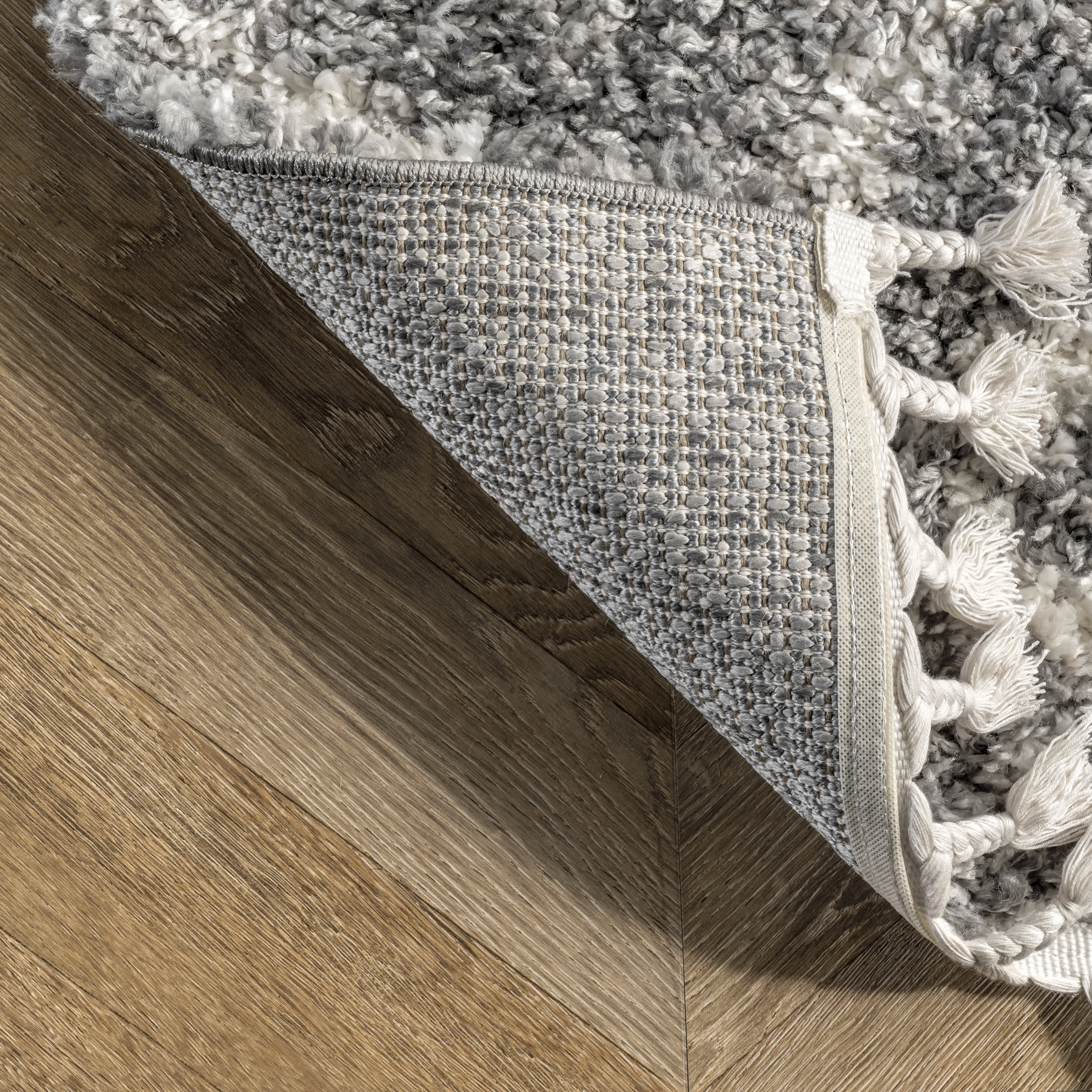 Diamond Moroccan Shag With Tassels Rug | Grey - Image 2