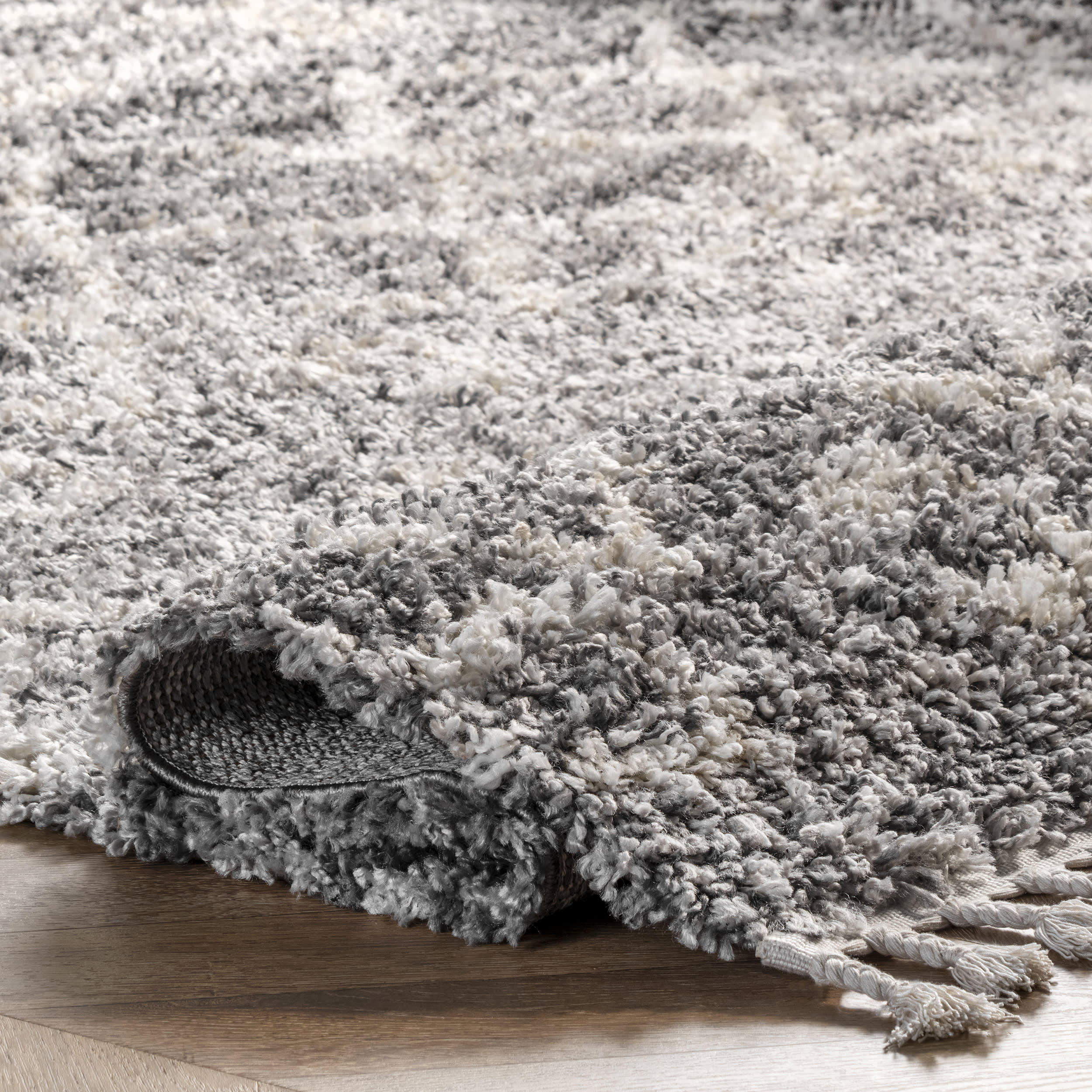 Diamond Moroccan Shag With Tassels Rug | Grey - Image 2