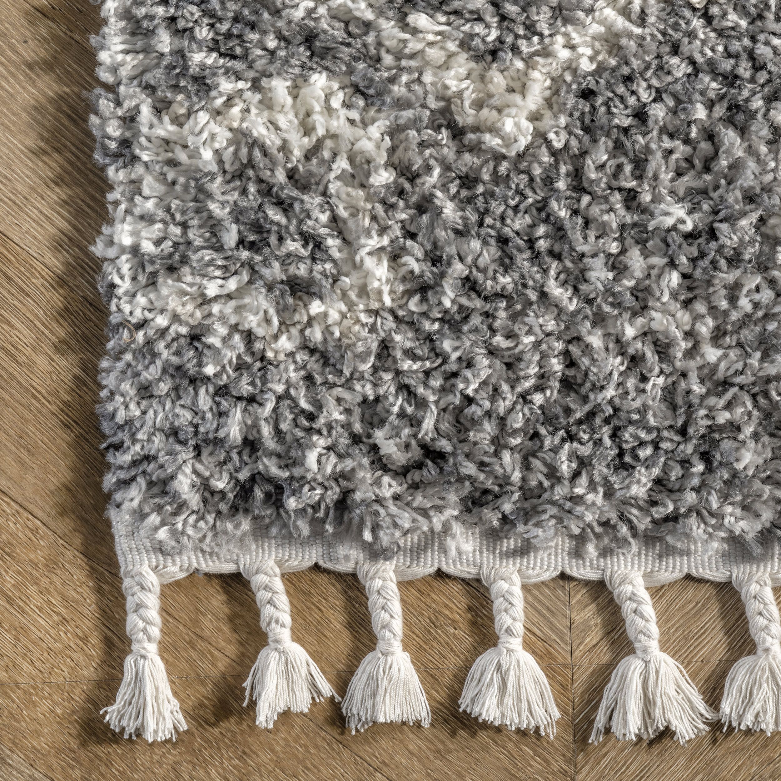 Diamond Moroccan Shag With Tassels Rug | Grey - Image 3