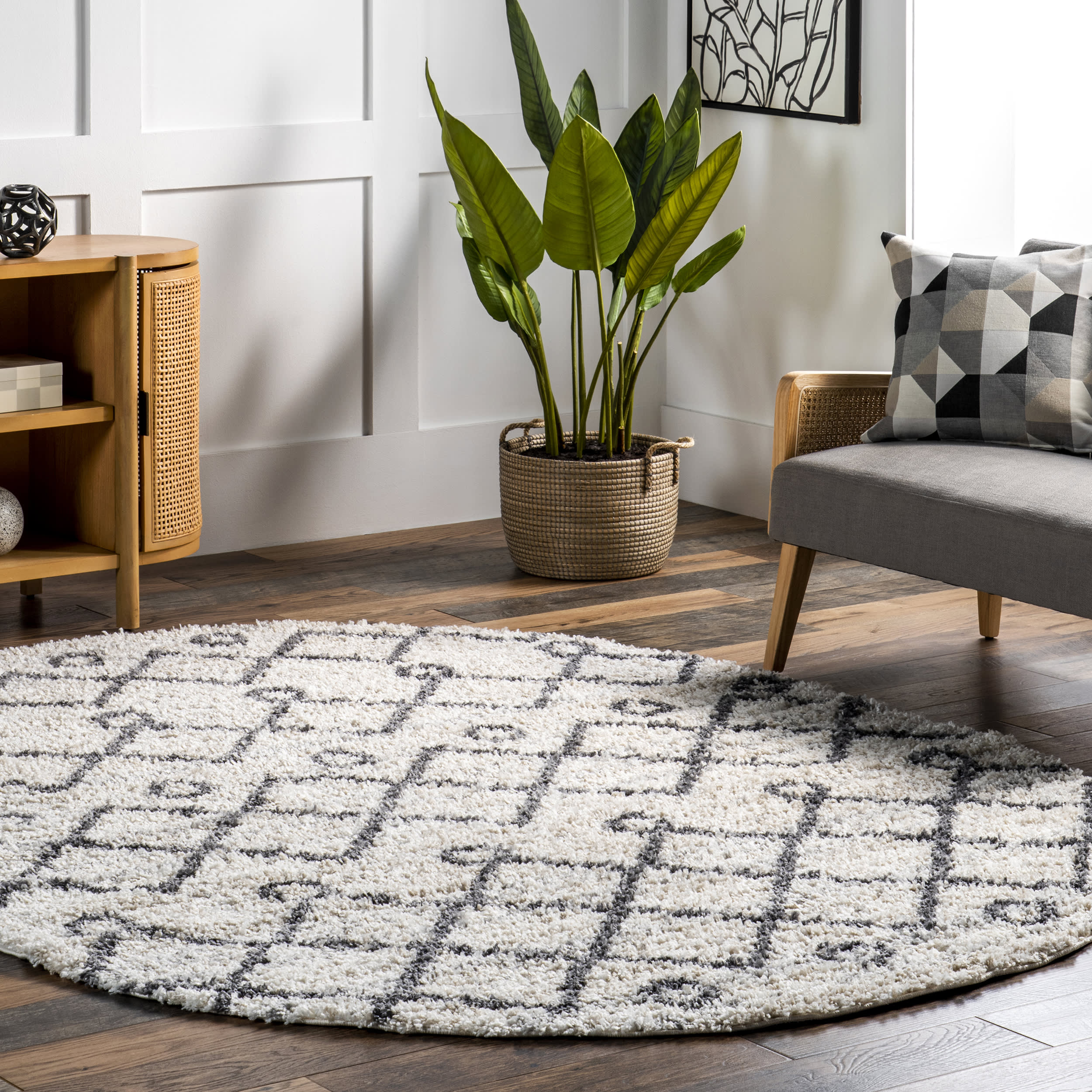 Diamond Moroccan Shag With Tassels Rug | Ivory - Image 2