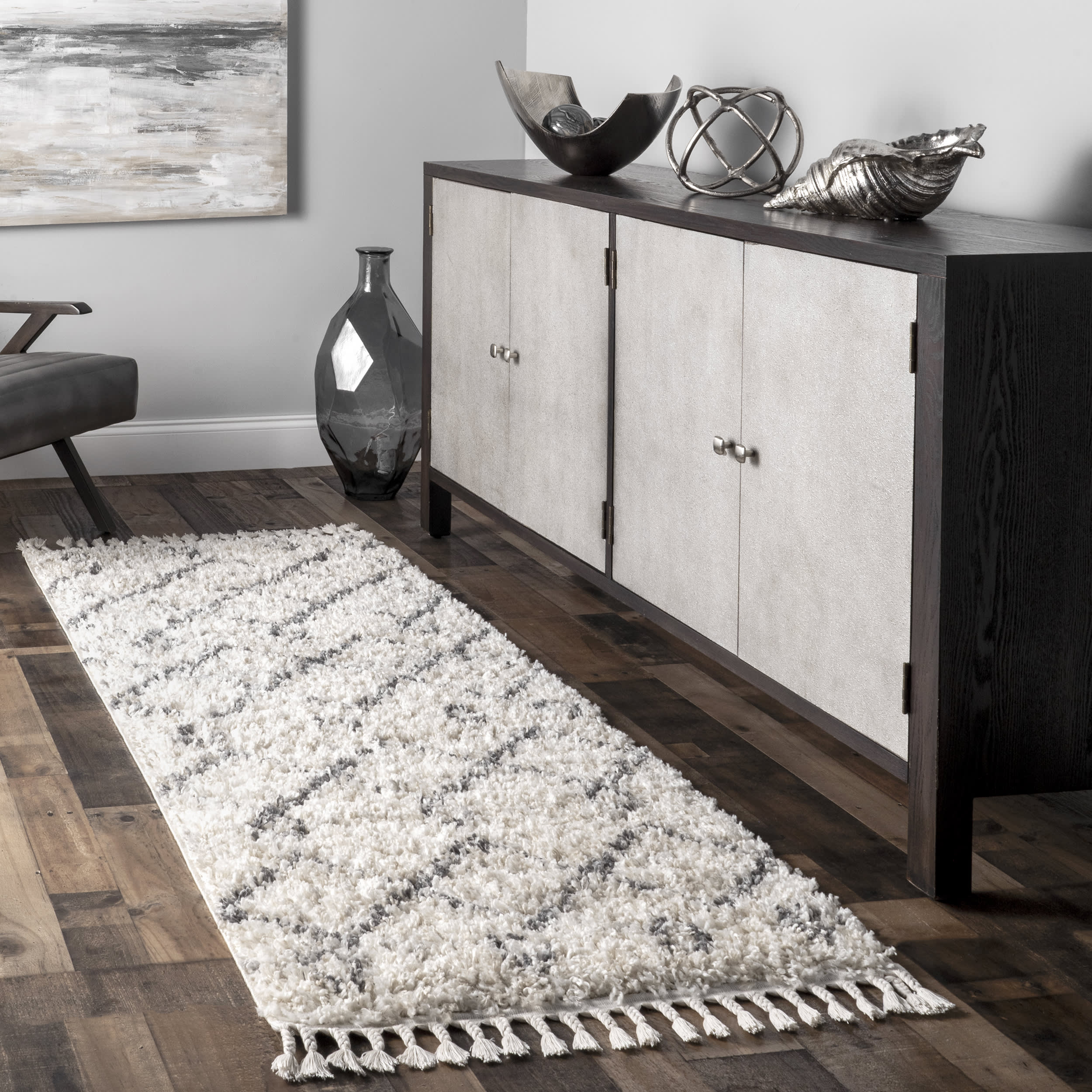 Diamond Moroccan Shag With Tassels Rug | Ivory - Image 2
