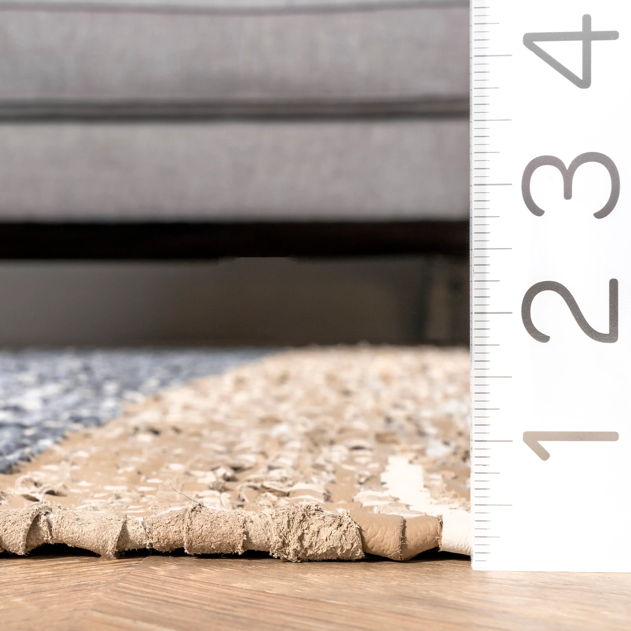 Diamond Panel Leather Rug | Grey - Image 5
