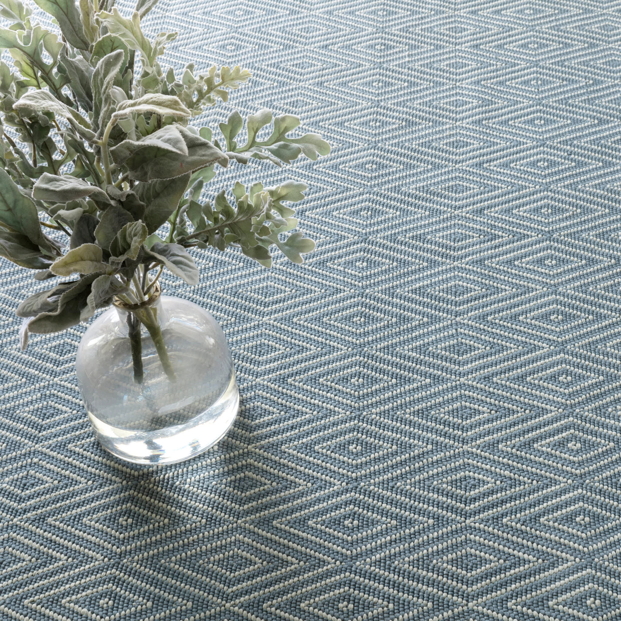 Diamond Handwoven Indoor/Outdoor Rug | Slate/Light Blue - Image 4