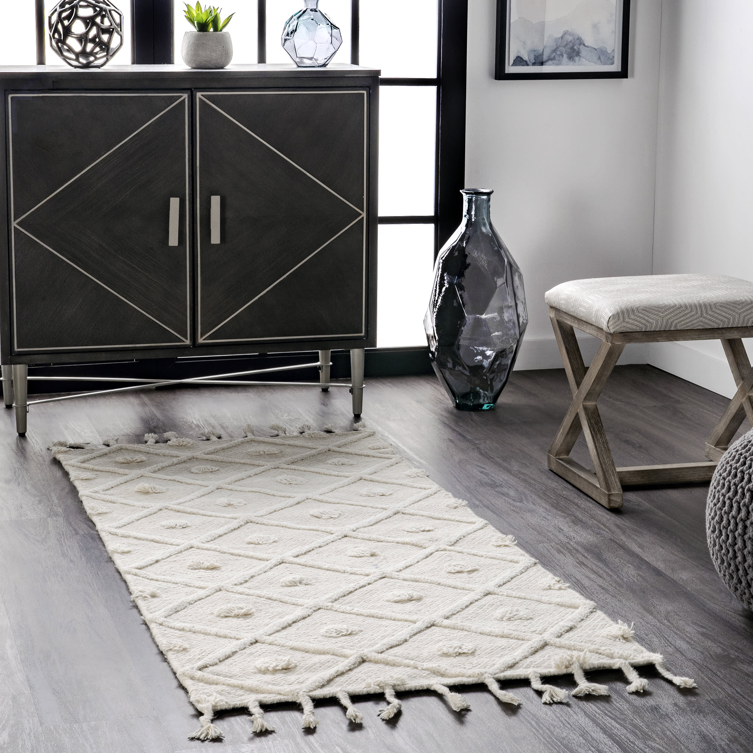 Diamond Textured Trellis Tassel Rug | Ivory - Image 2