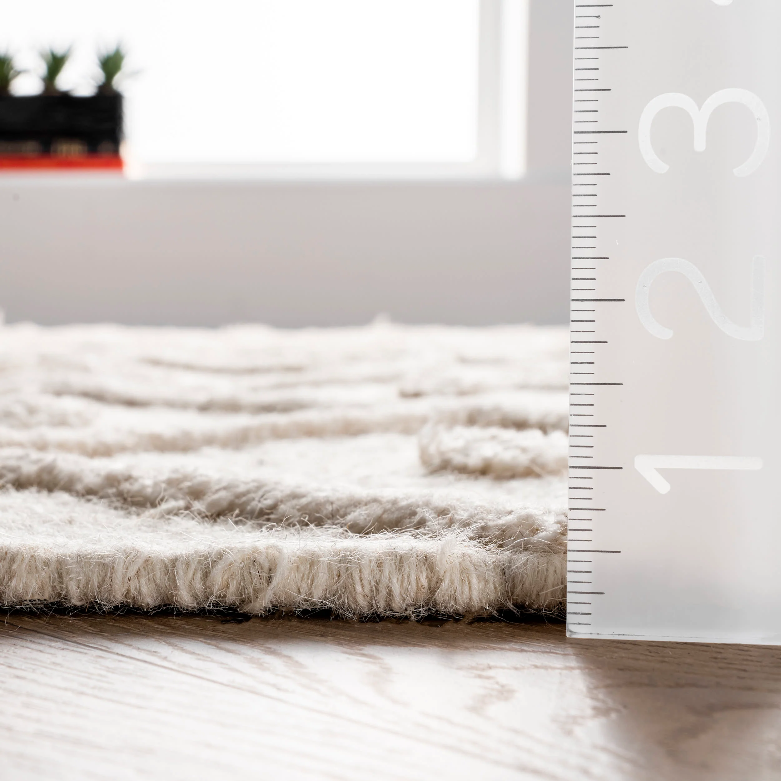 Diamond Textured Trellis Tassel Rug | Ivory - Image 5