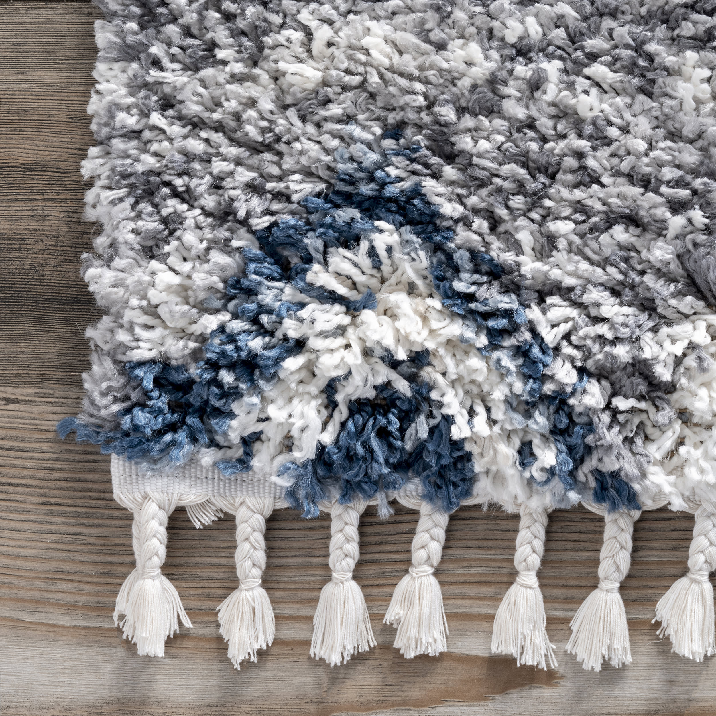 Diamond Totem Shag With Tassels Rug | Grey - Image 3
