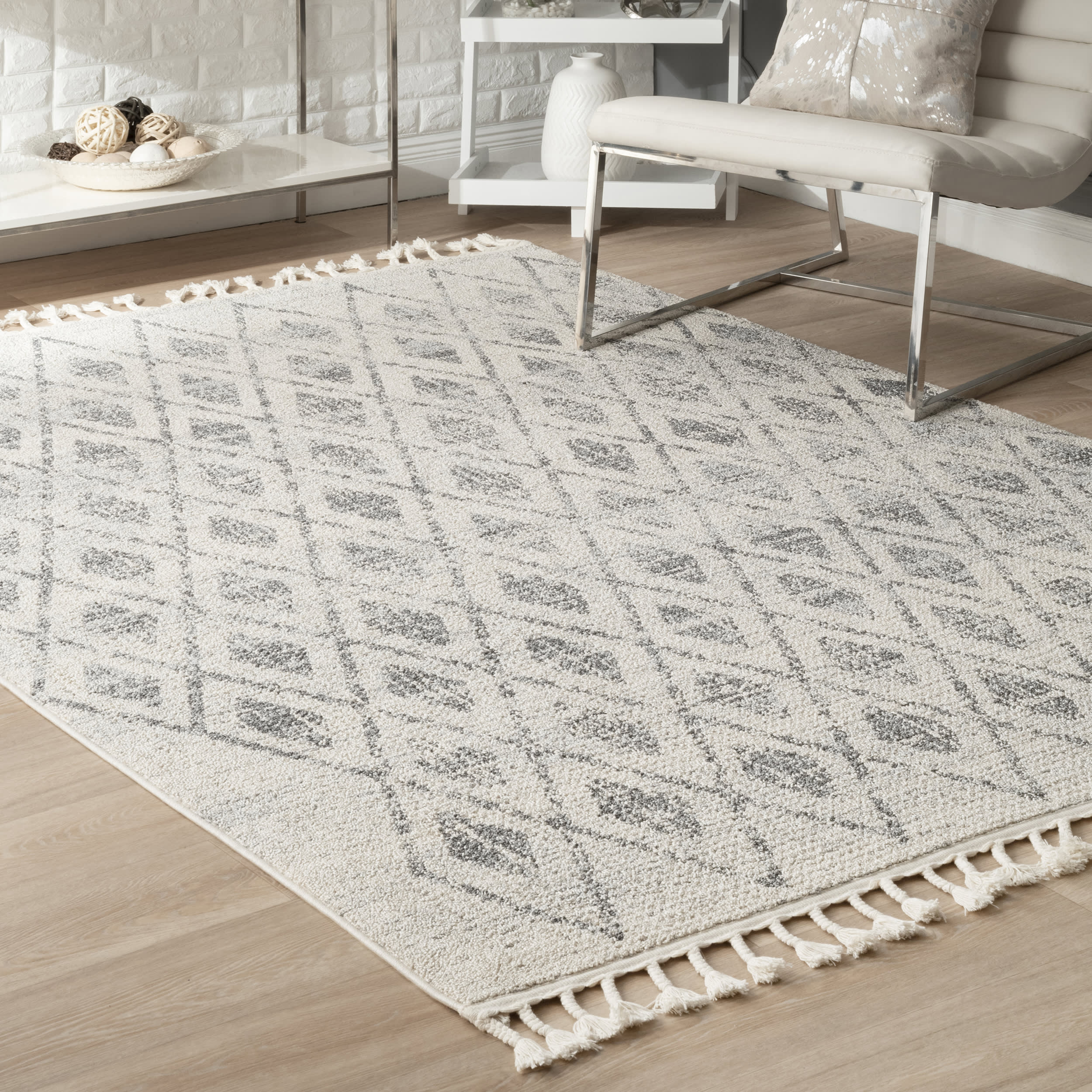 Diamond Trellis Tassel Rug | Beige - Image 2