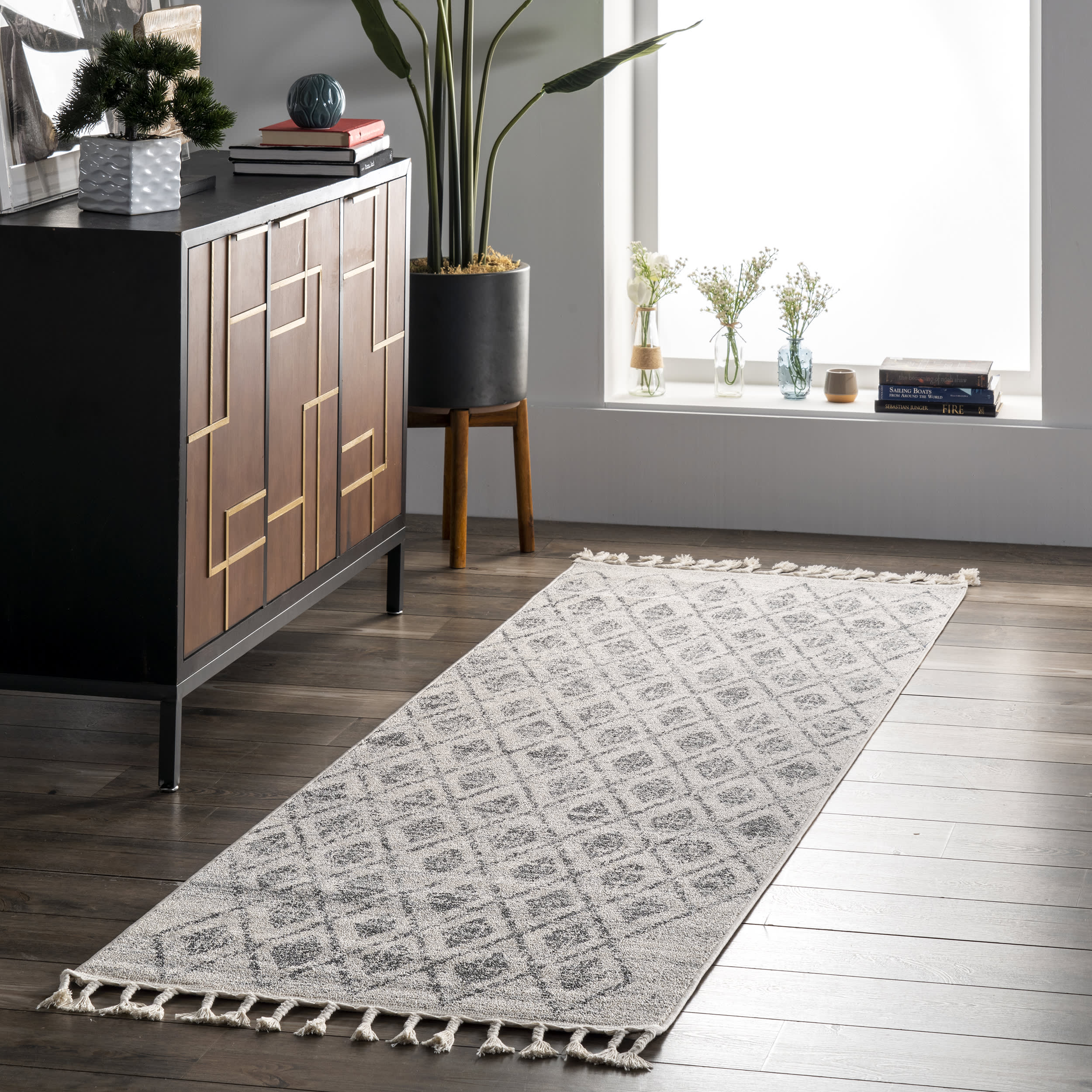 Diamond Trellis Tassel Rug | Beige - Image 2