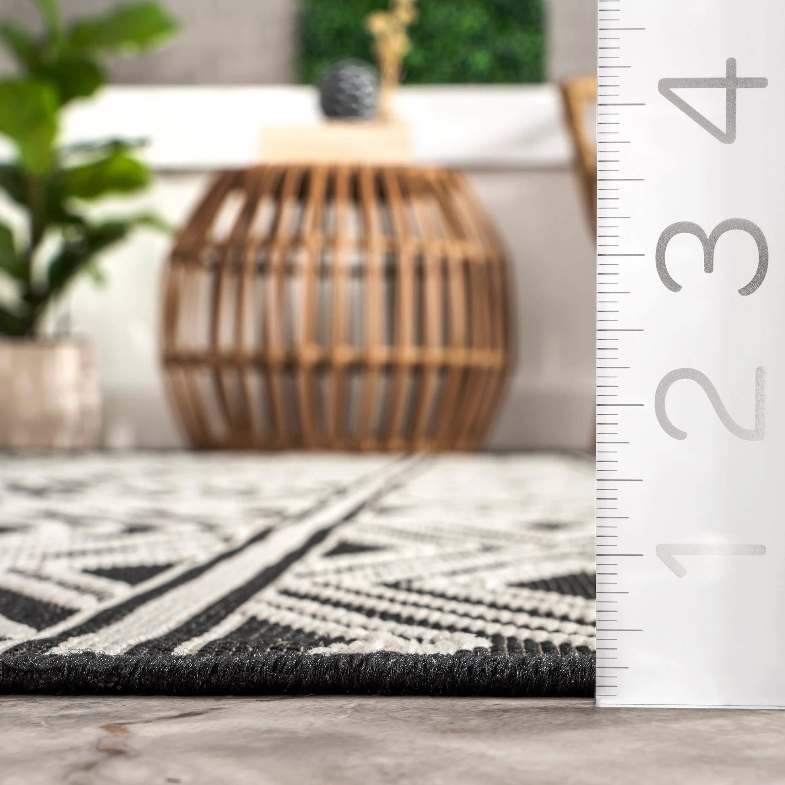 Diamondback Indoor/Outdoor Rug | Black - Image 5