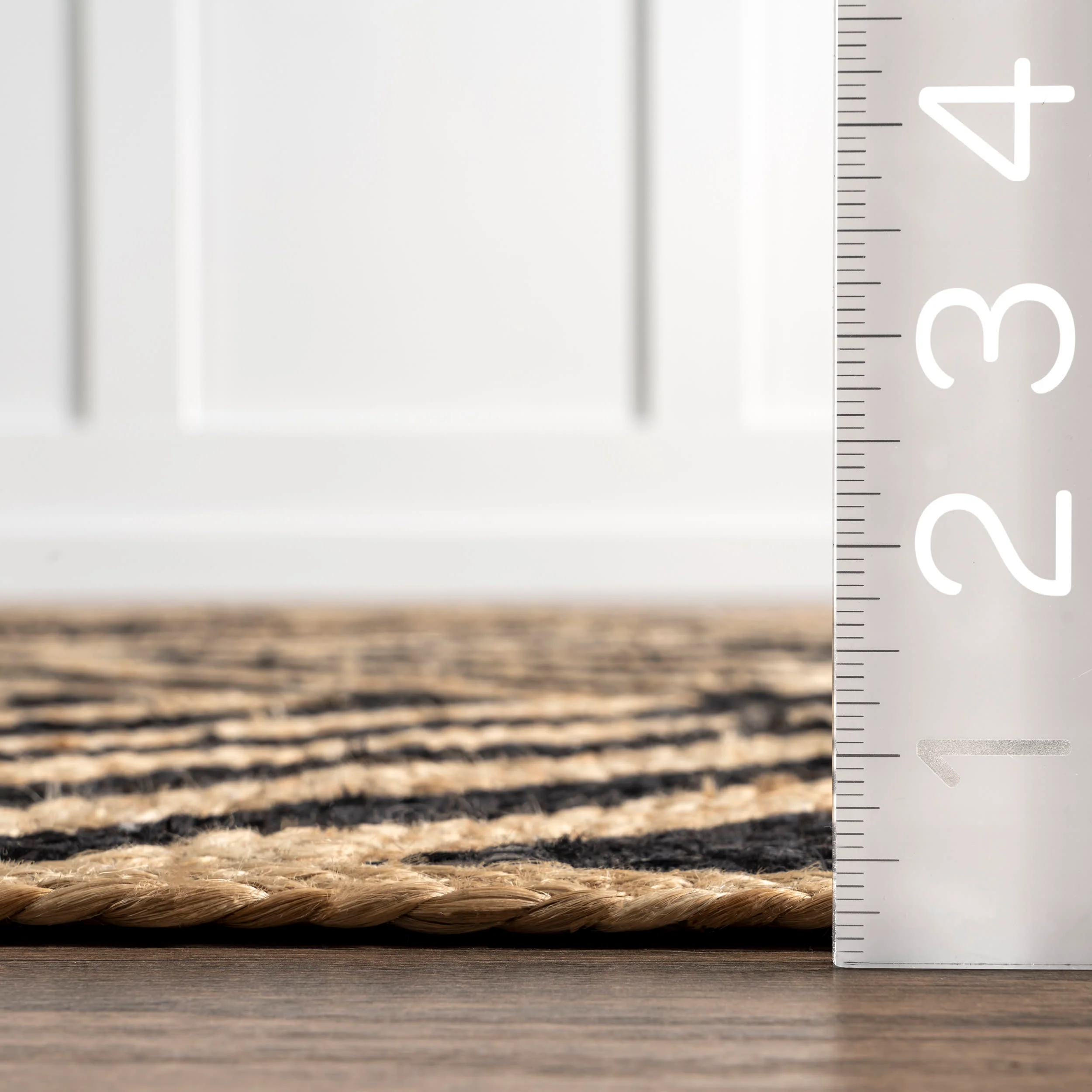 Dogwood Tiled Jute Rug | Black - Image 3