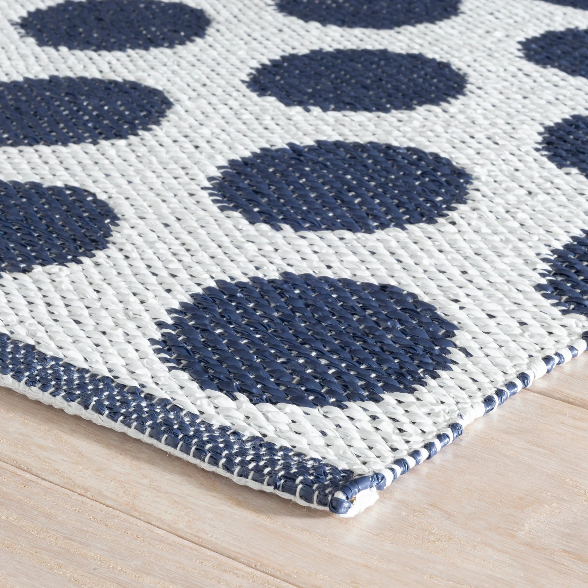 Dot Handwoven Indoor/Outdoor Rug | Navy - Image 4