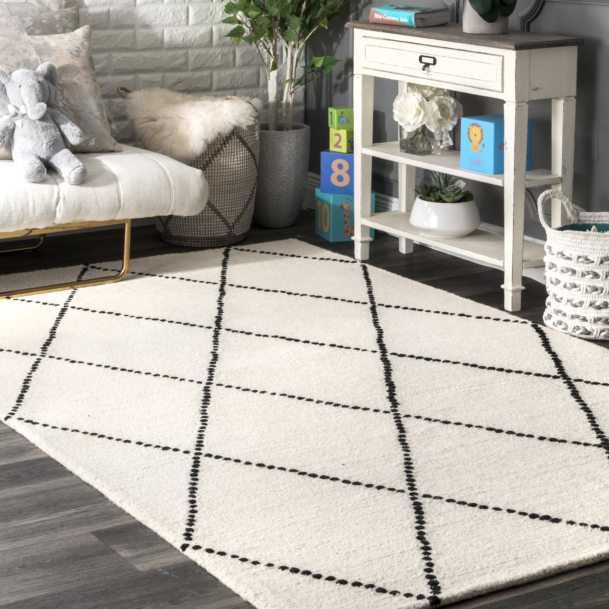 Dotted Diamond Trellis Nursery Rug | Ivory - Image 2