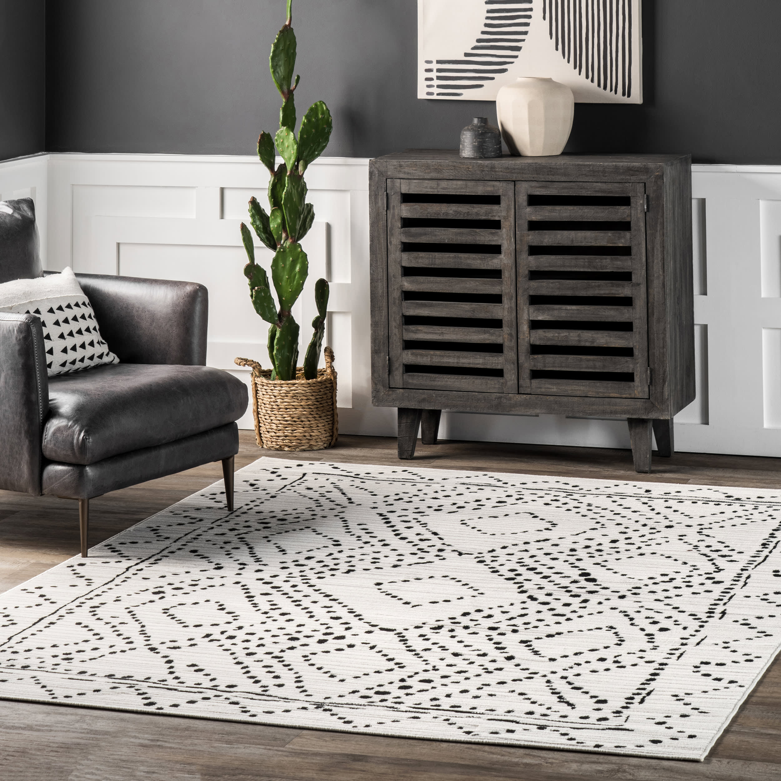 Dotted Diamond Trellis Rug | Black - Image 2