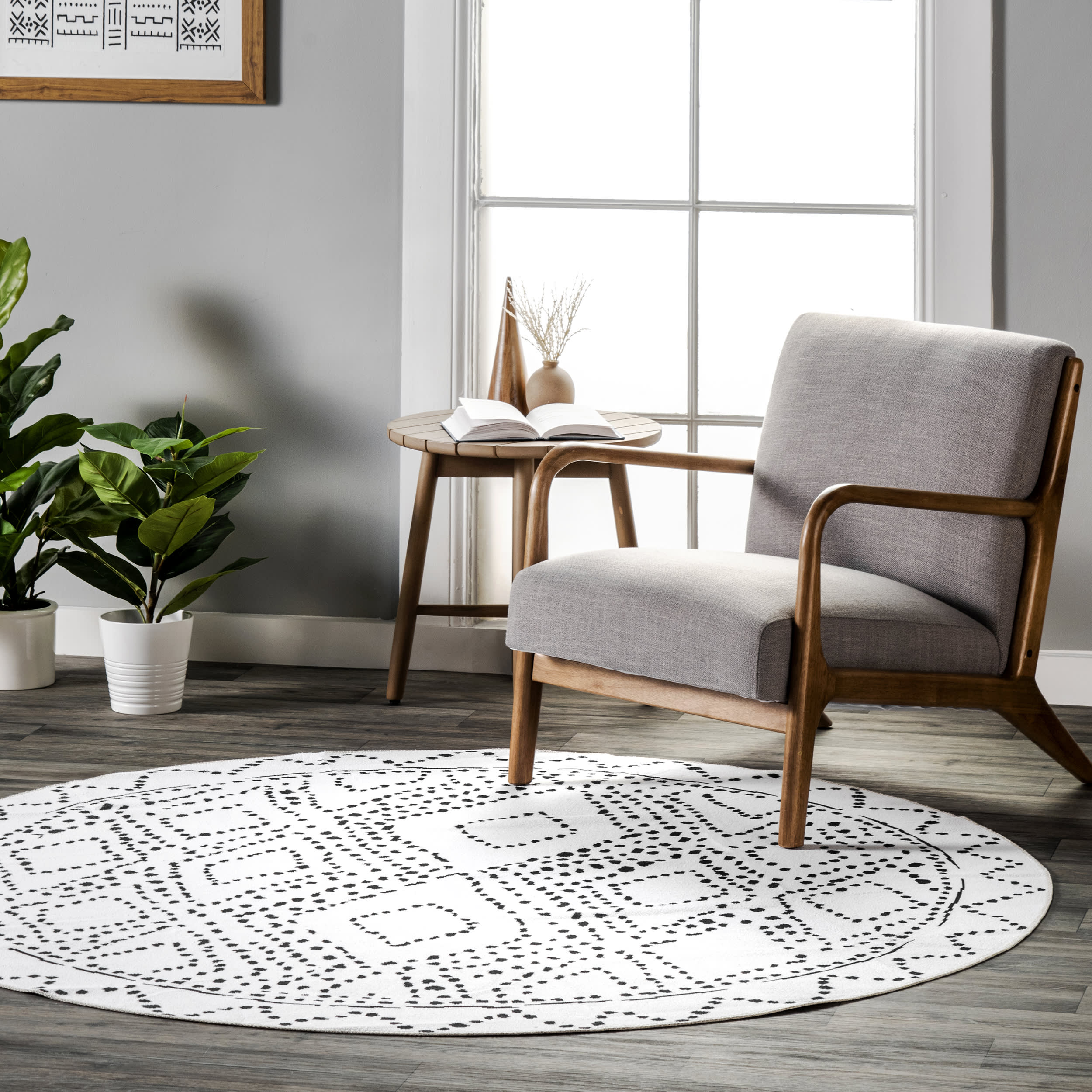 Dotted Diamond Trellis Washable Rug | White - Image 2
