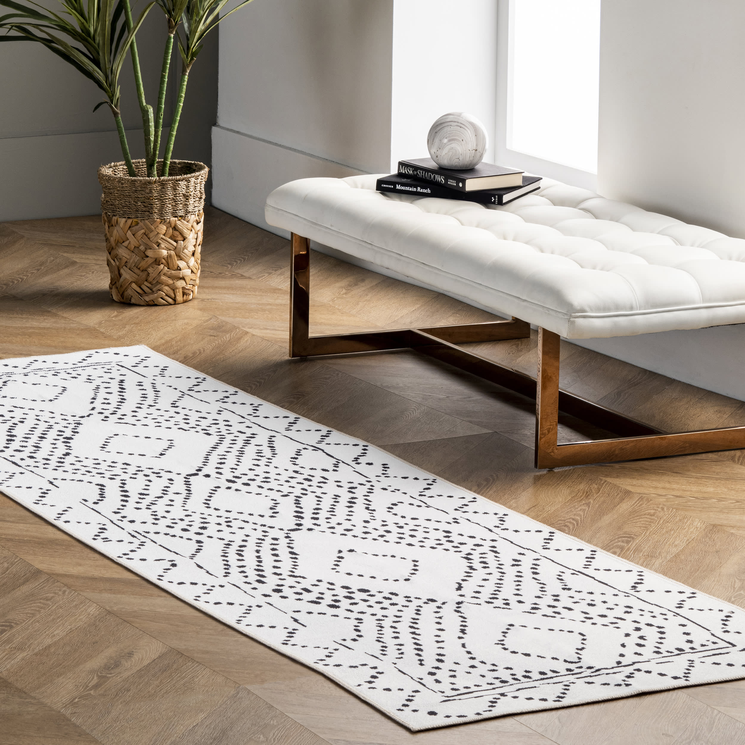 Dotted Diamond Trellis Washable Rug | White - Image 2