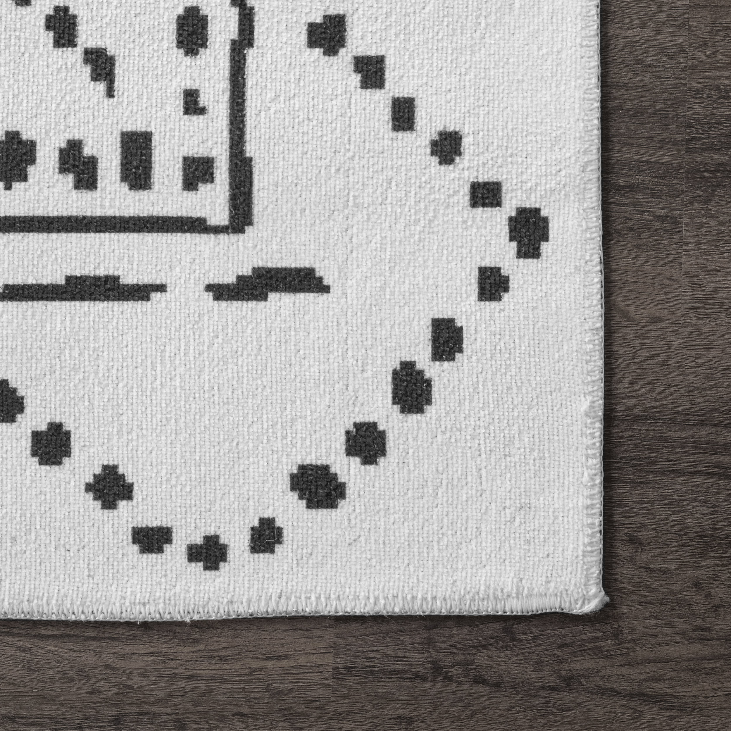 Dotted Diamond Trellis Washable Rug | White - Image 3