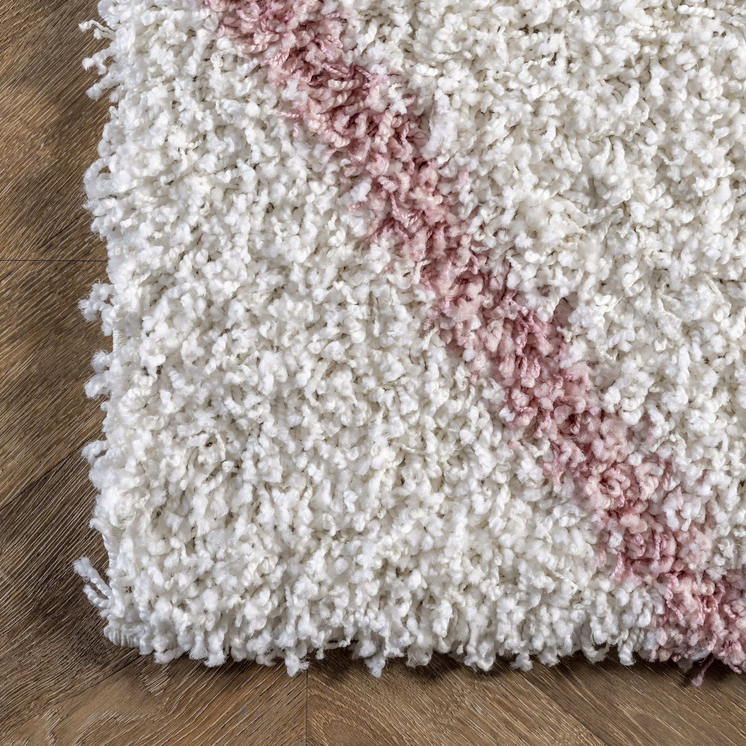 Easy Shag Lattice Rug | Pink - Image 3