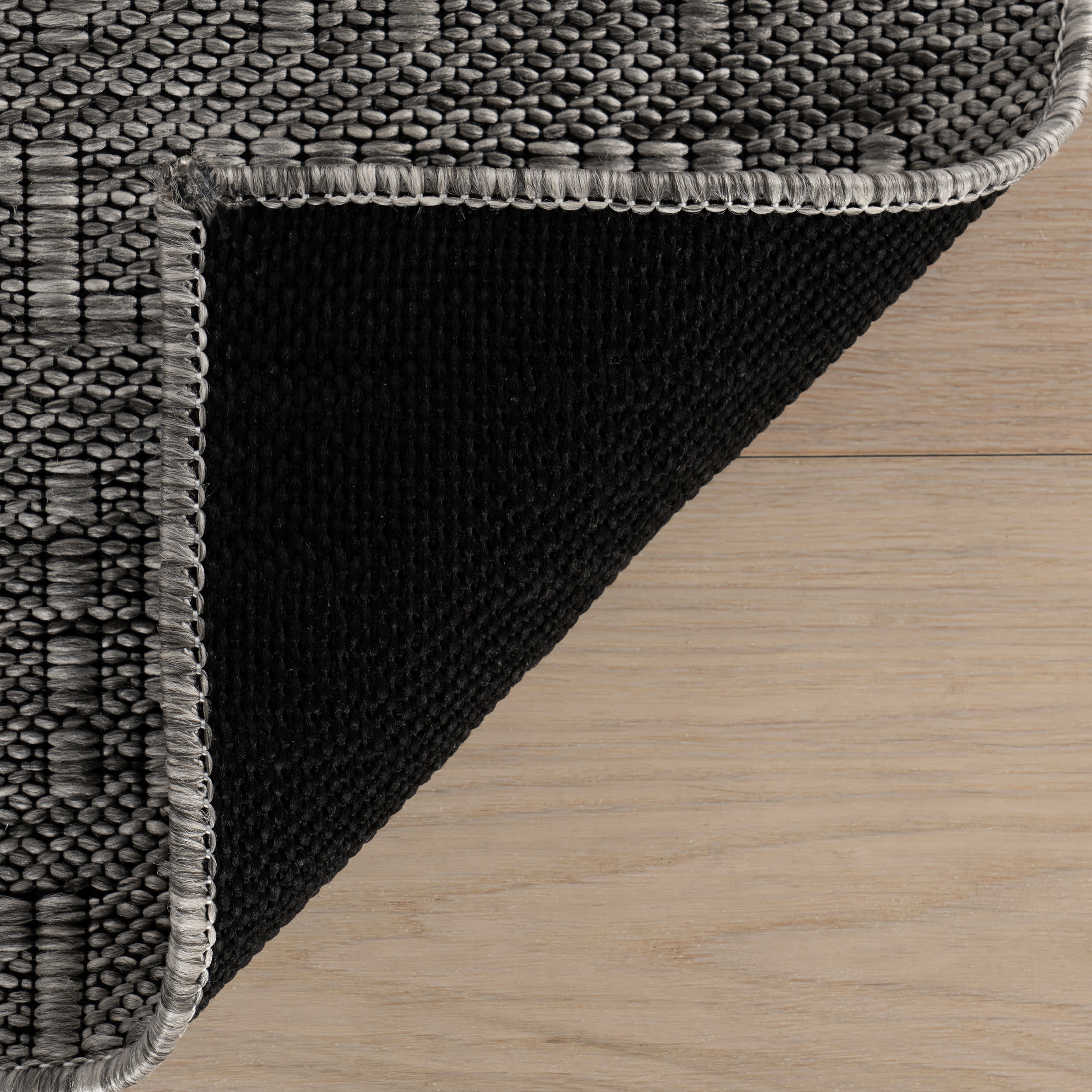 Eiraz Contemporary Solid Indoor/Outdoor Rug | Grey - Image 7