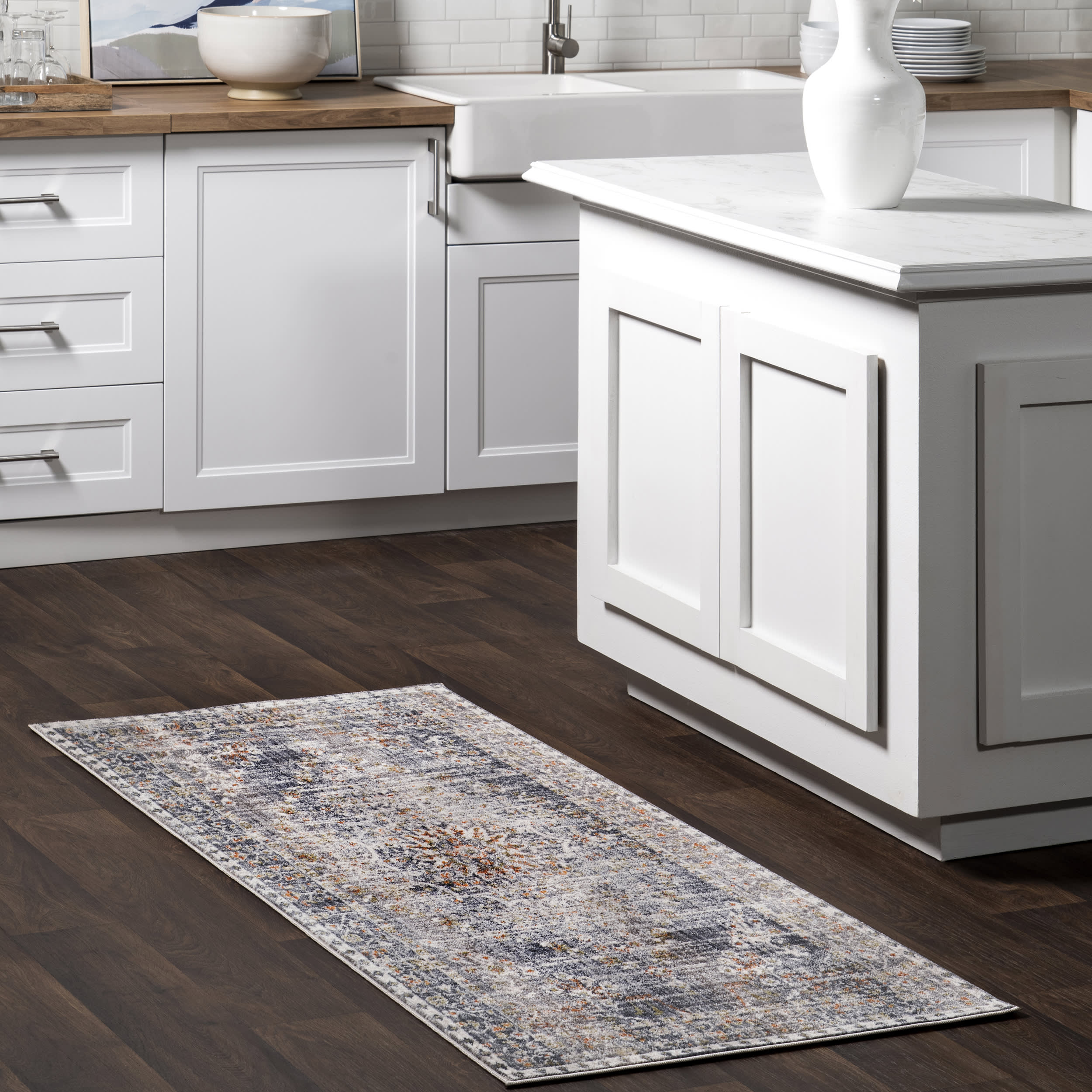 Elegant Blossom Rug | Grey - Image 2