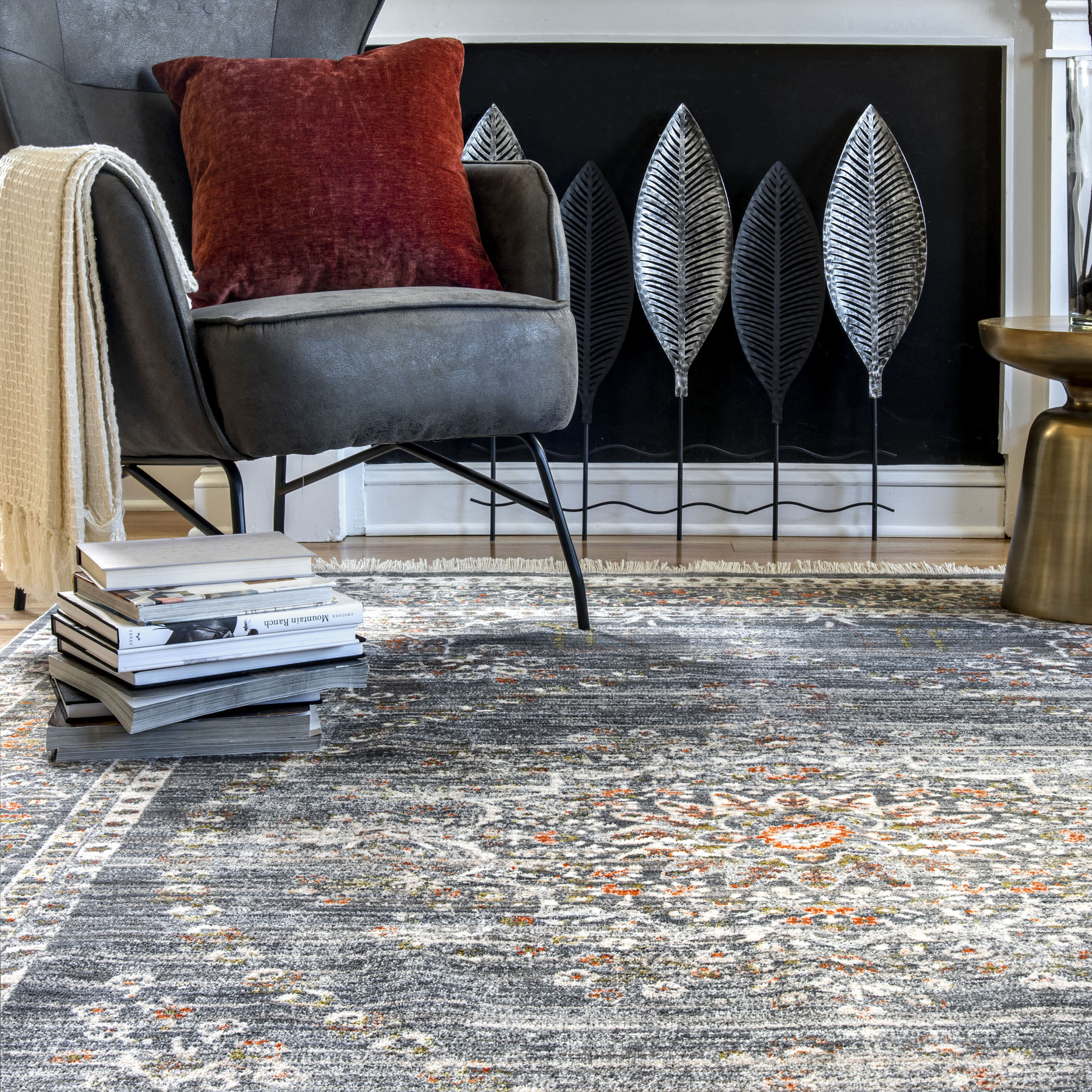 Elegant Blossom Rug | Grey - Image 4
