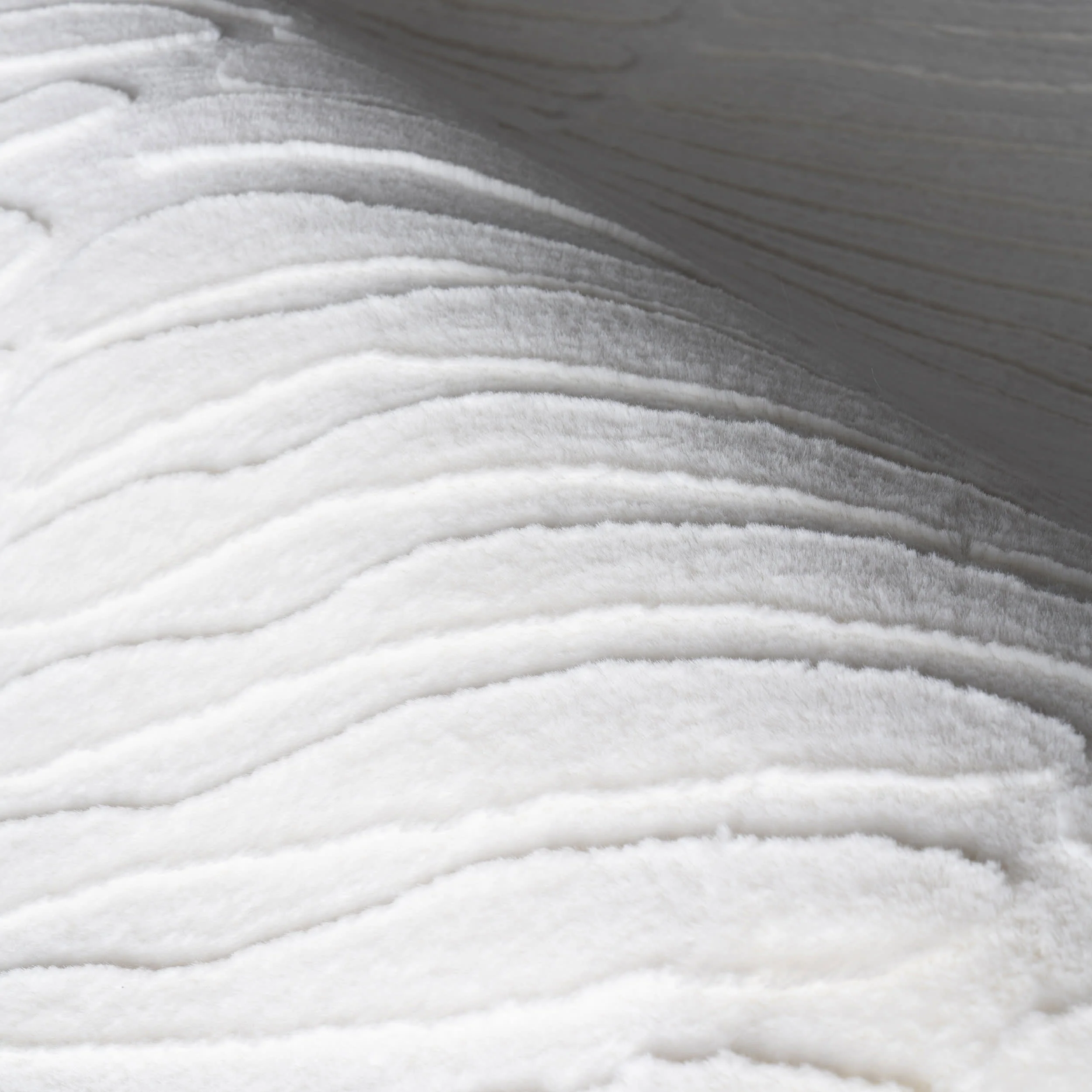 Elisk Solid Cloud Washable Rug | Off White - Image 3