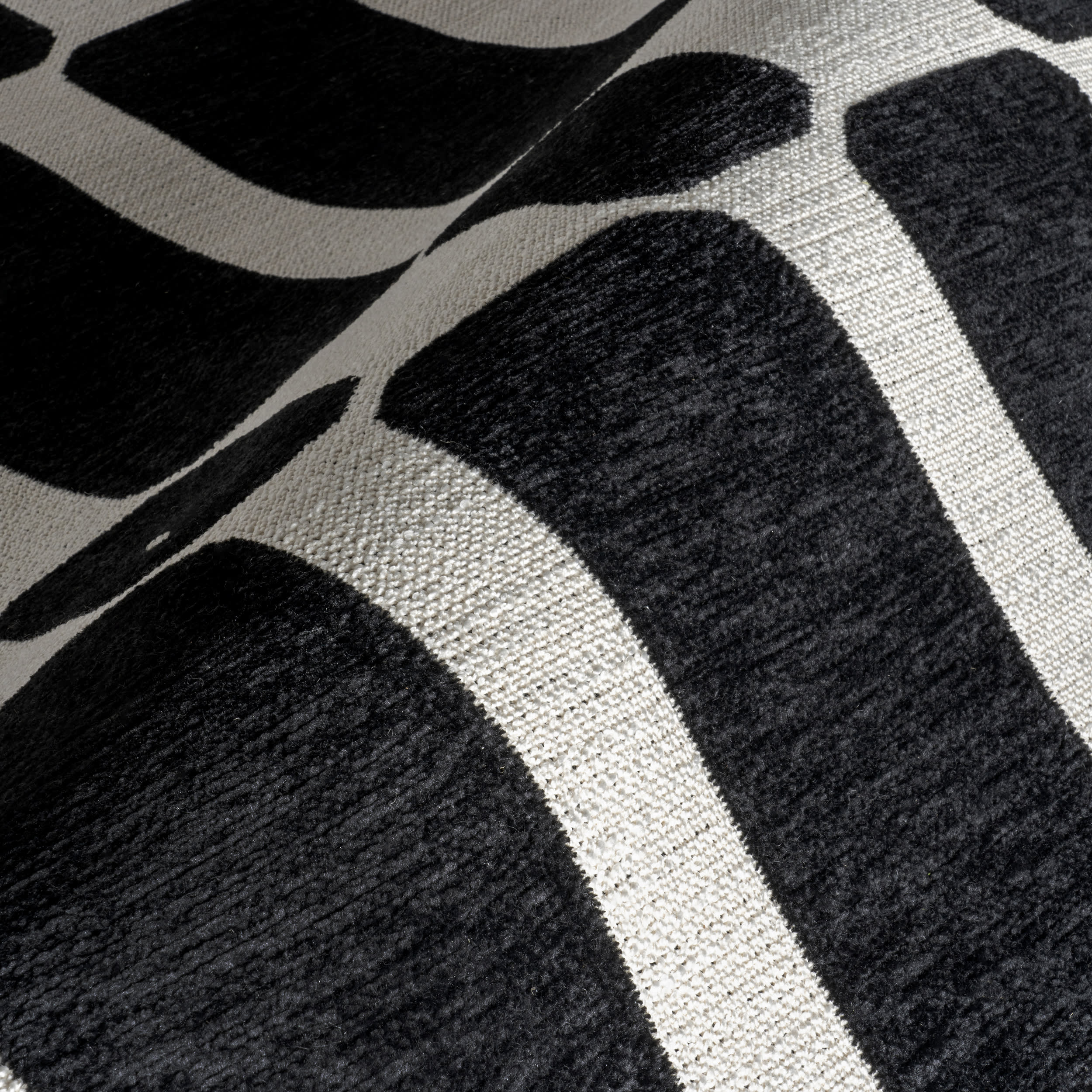 Emelia Blocks Reversible Washable Rug | Black/Cream - Image 3