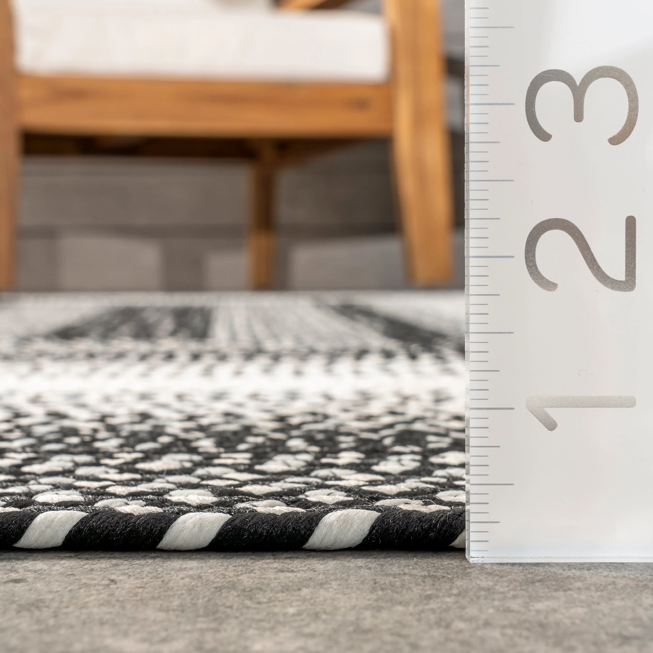Emery Ombre Indoor/Outdoor Rug | Black - Image 5