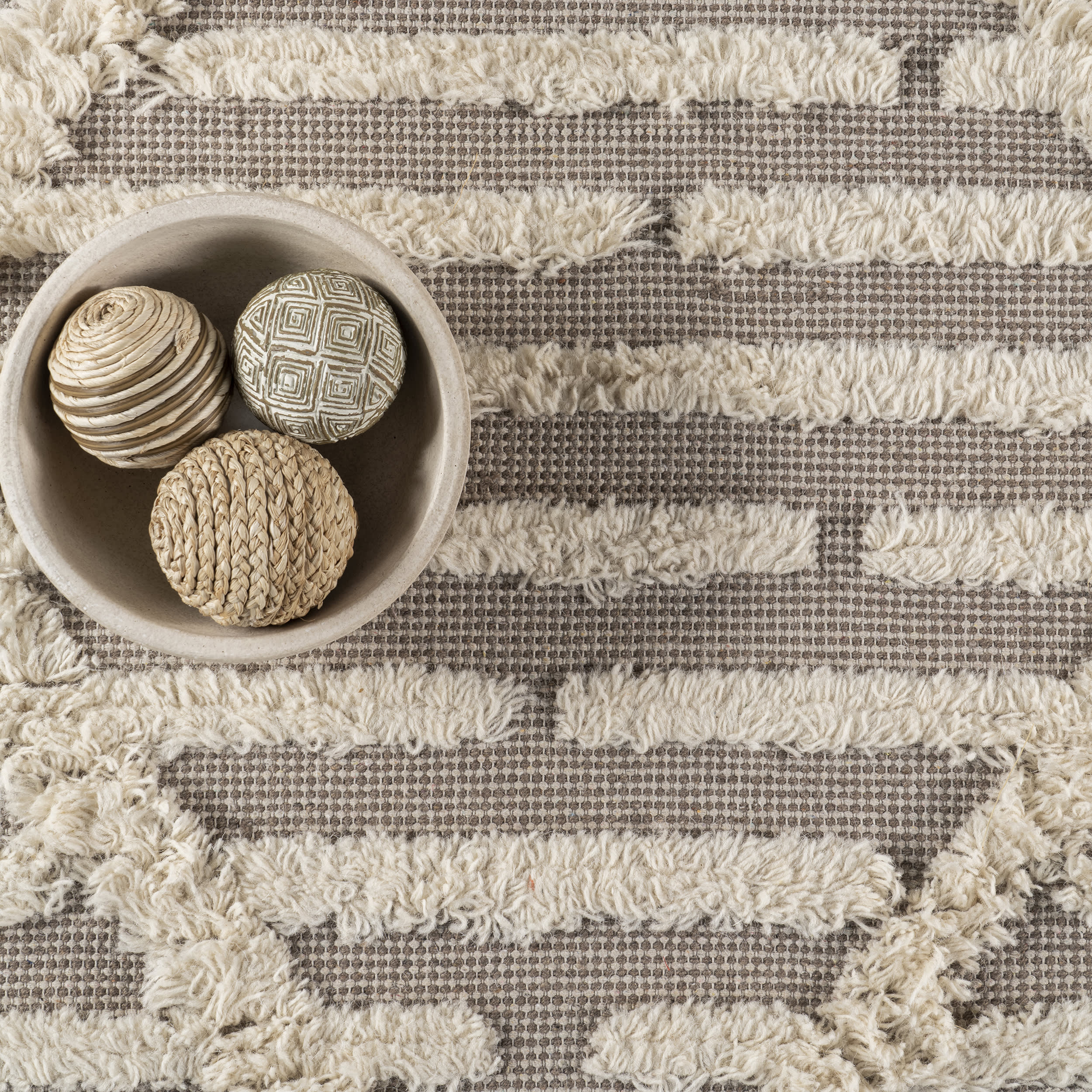 Emmey Modern Trellis Rug | Beige - Image 7