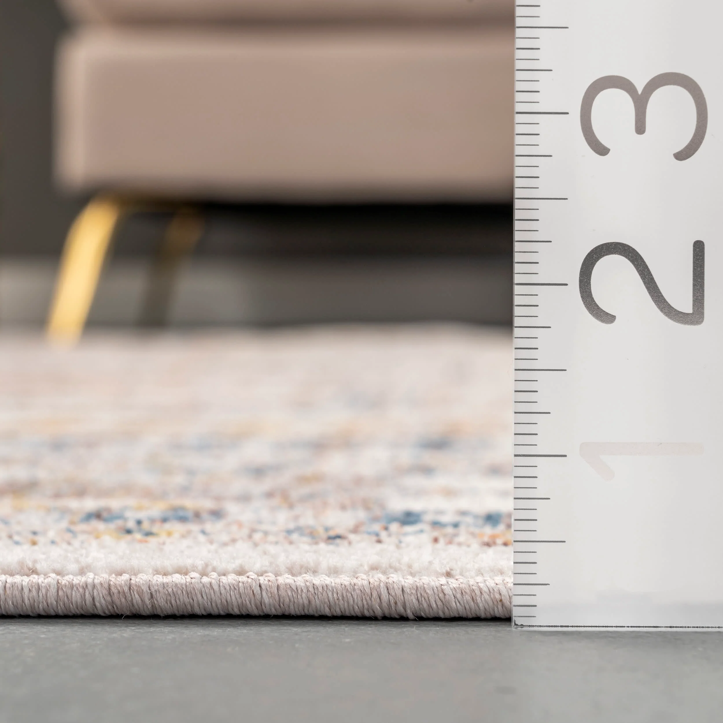 Essence Traditional Bordered Rug | Beige - Image 5