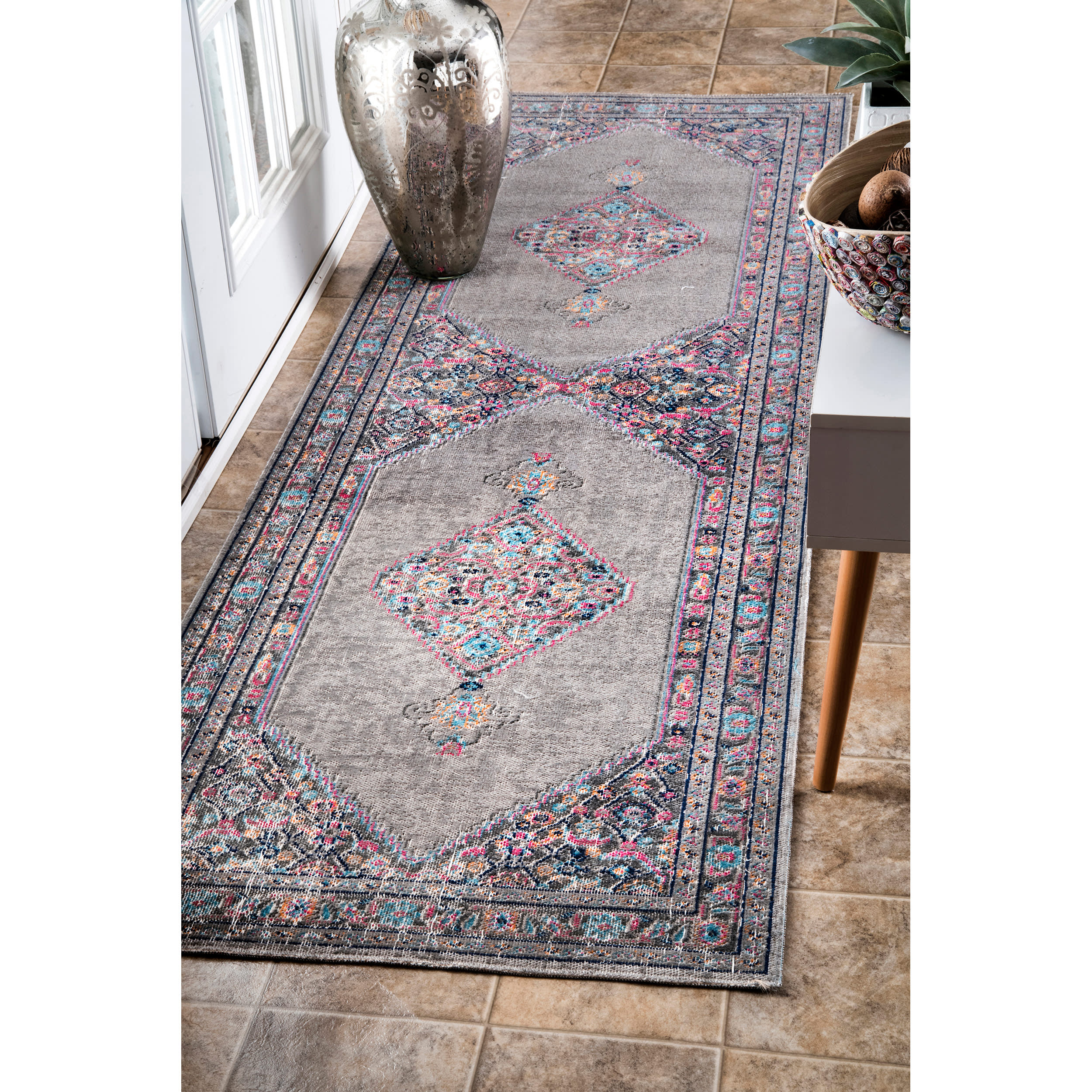 Eternal Palmette Knot Medallion Rug | Grey - Image 2