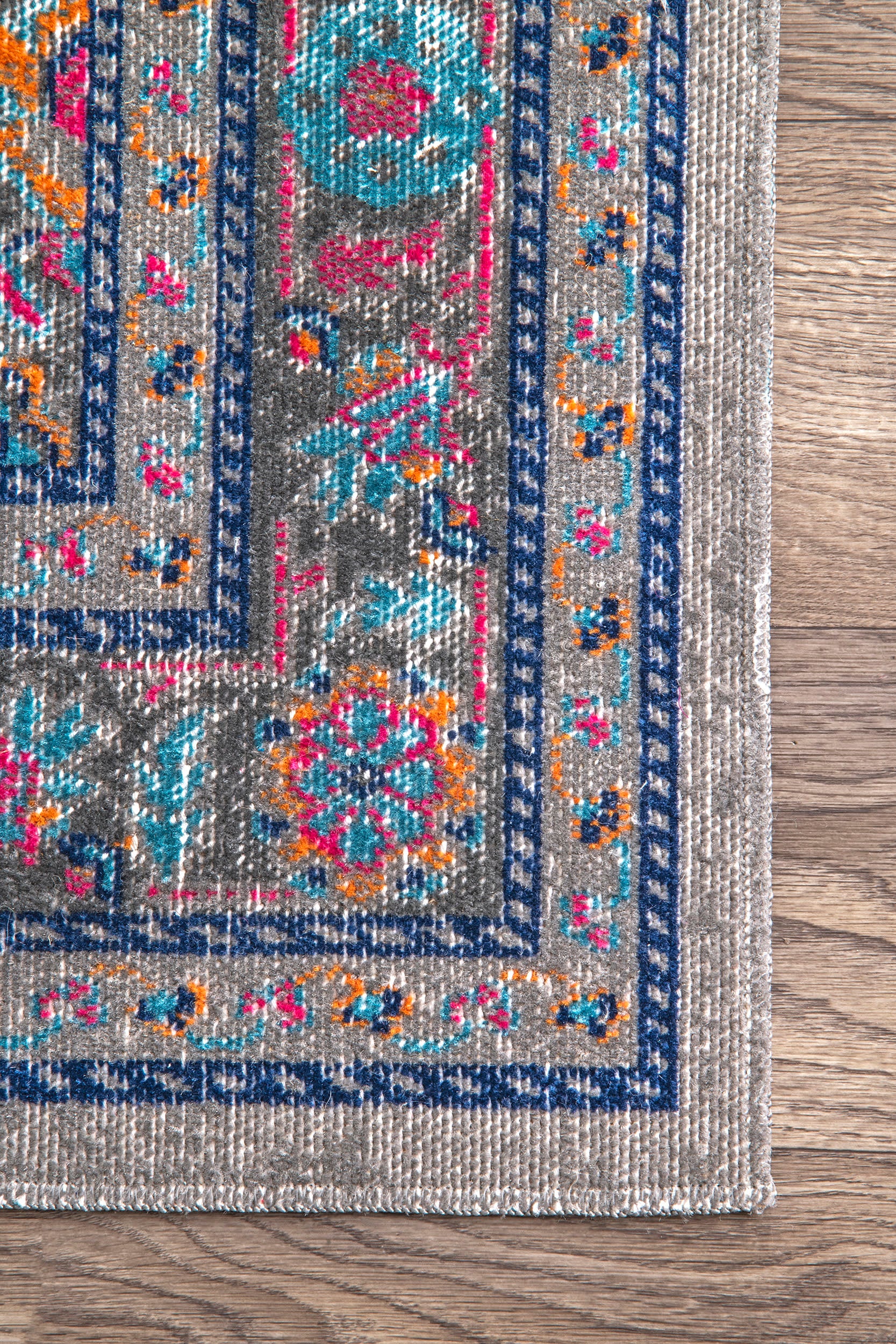 Eternal Palmette Knot Medallion Rug | Grey - Image 3