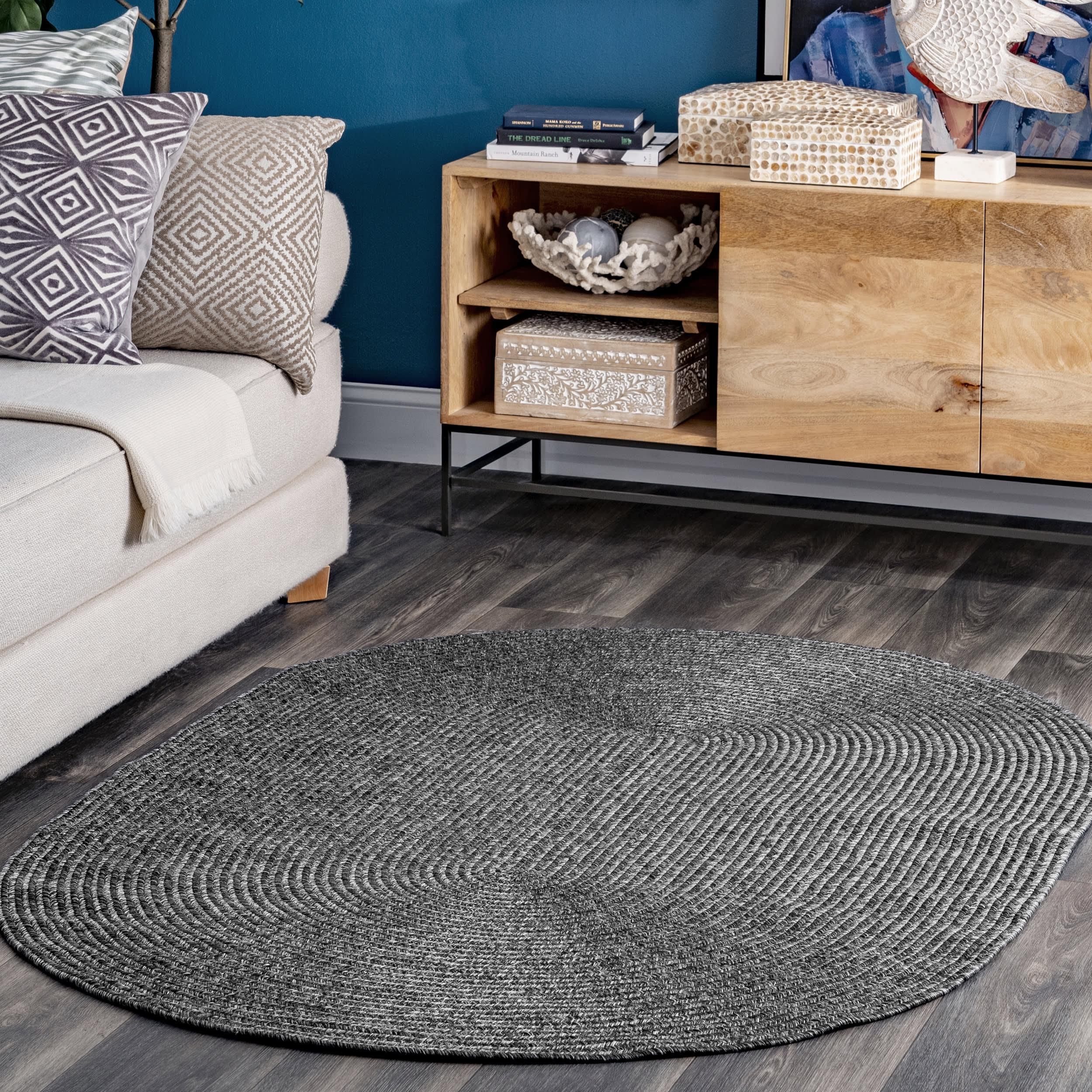 Everywhere Hand-Braided Indoor/Outdoor Rug | Charcoal - Image 2