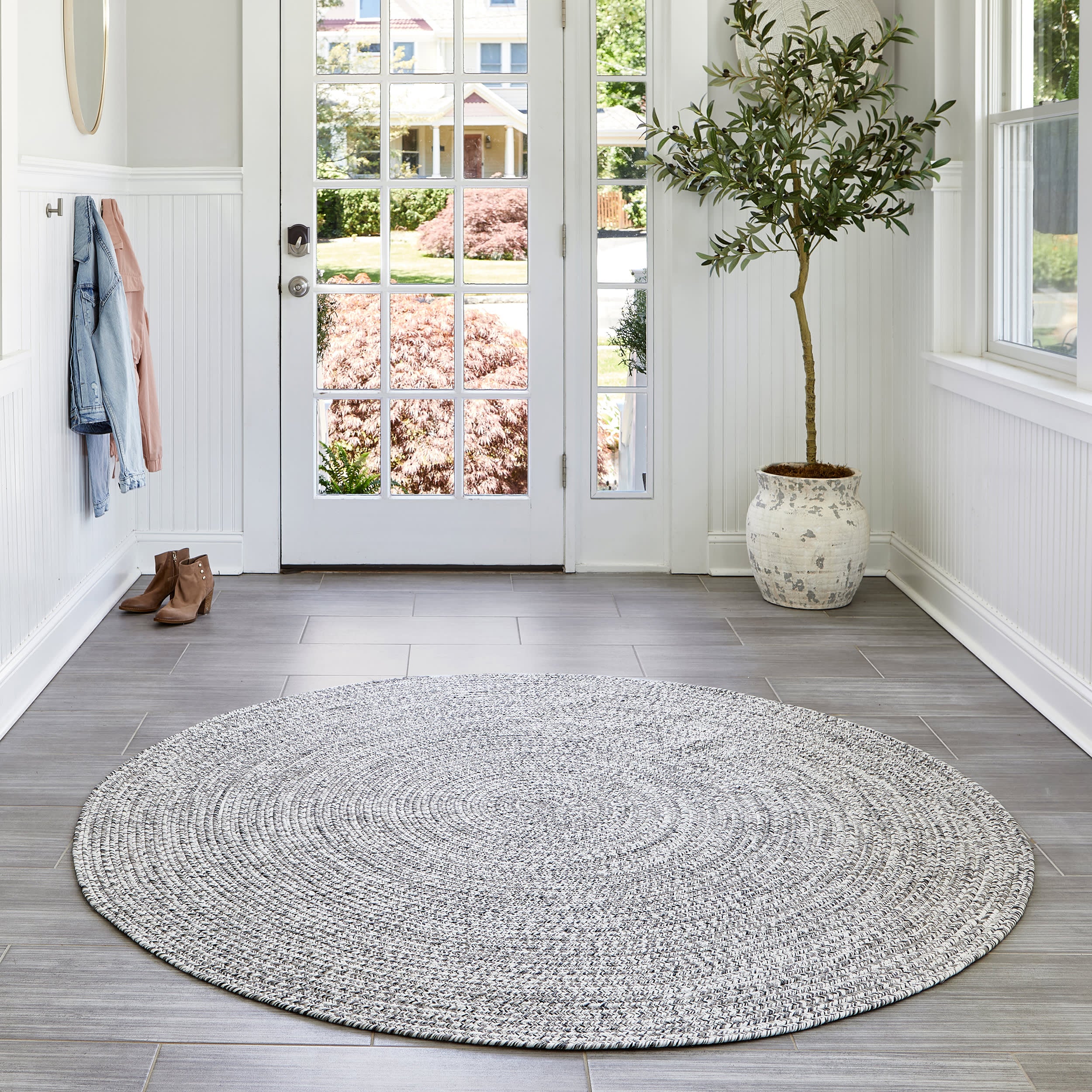 Everywhere Hand-Braided Indoor/Outdoor Rug | Salt And Pepper - Image 2