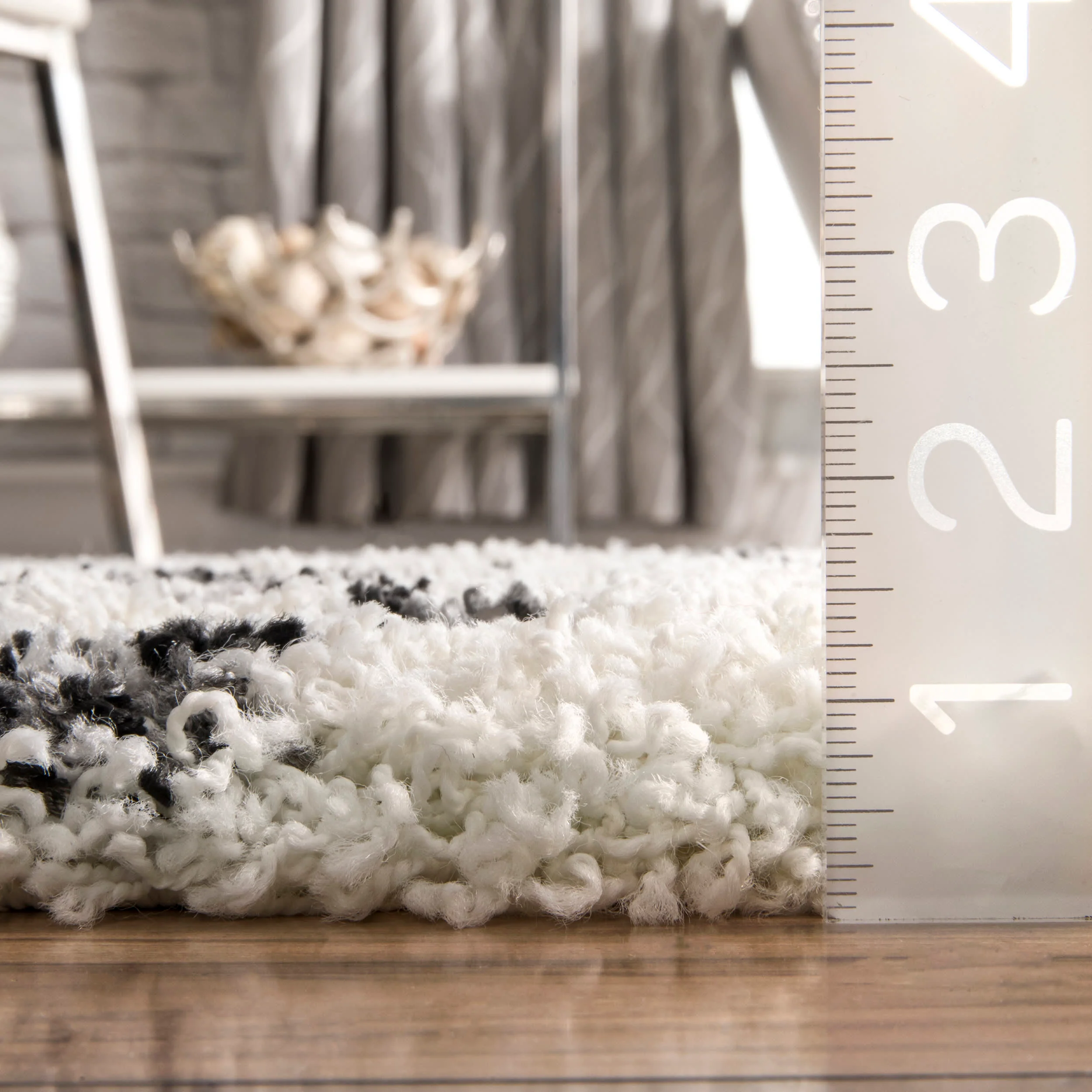 Expo Shag Diamond Rug | Grey - Image 5
