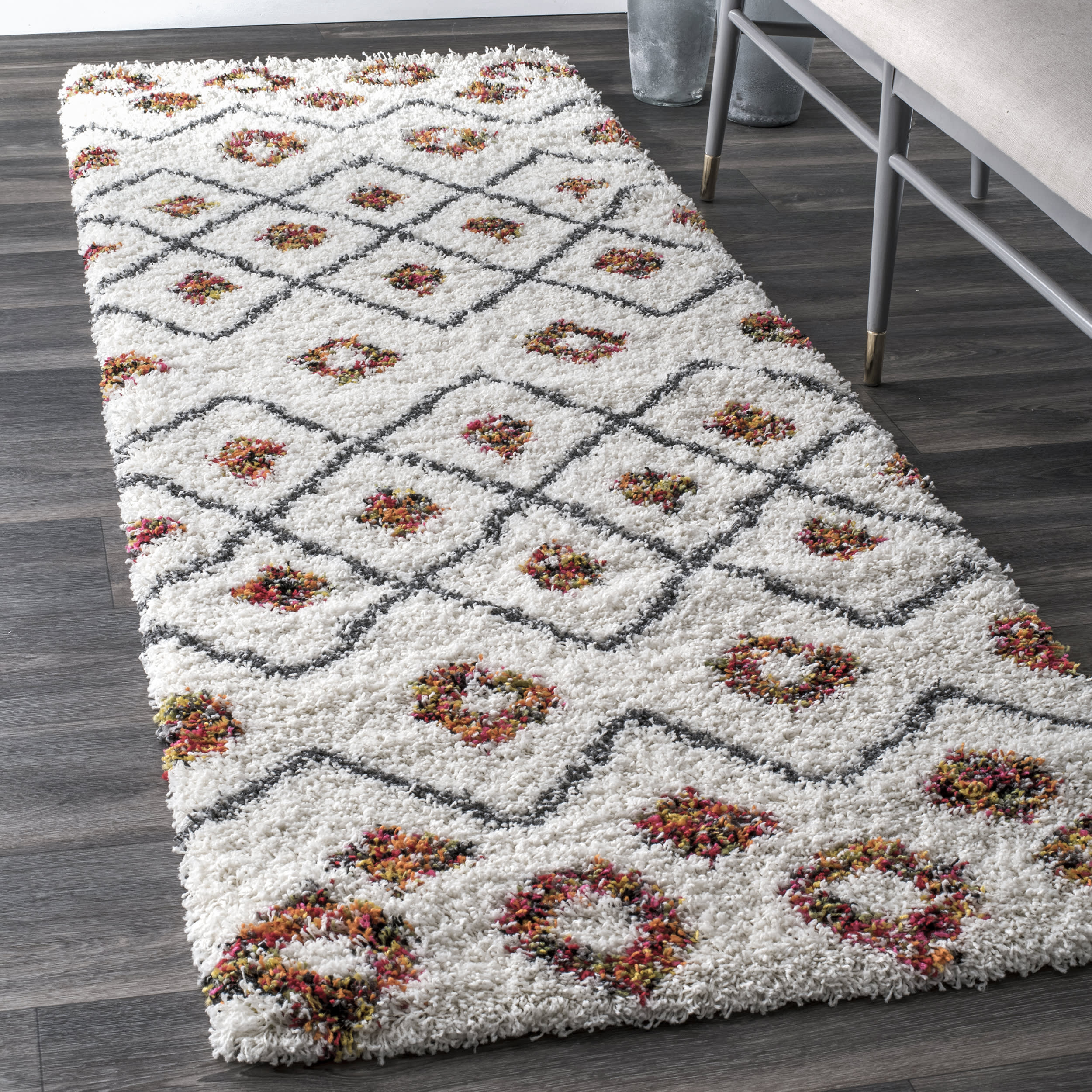 Expo Shag Diamond Rug | White - Image 2