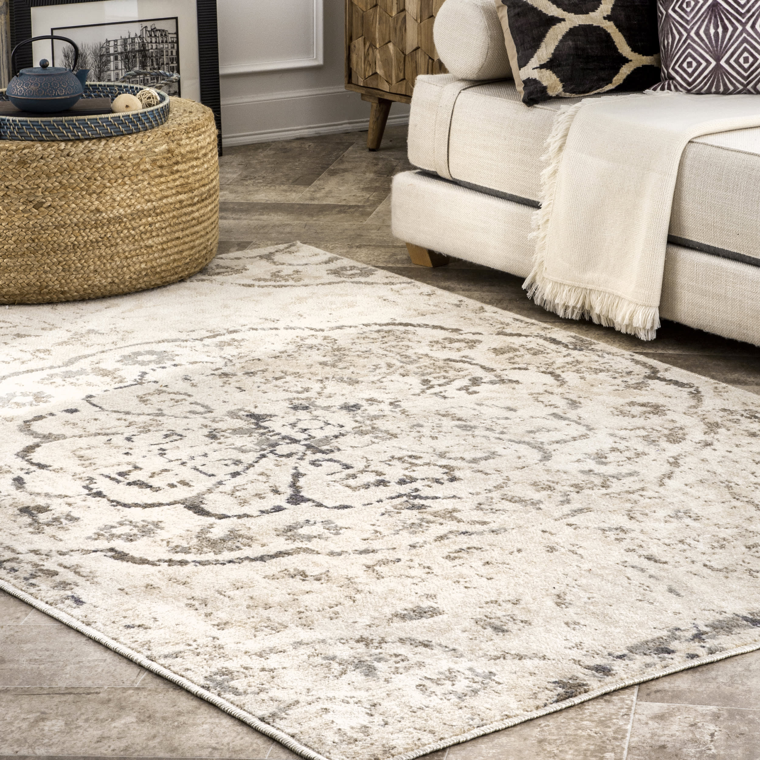 Faded Blooming Blossom Rug | Multicolor - Image 2