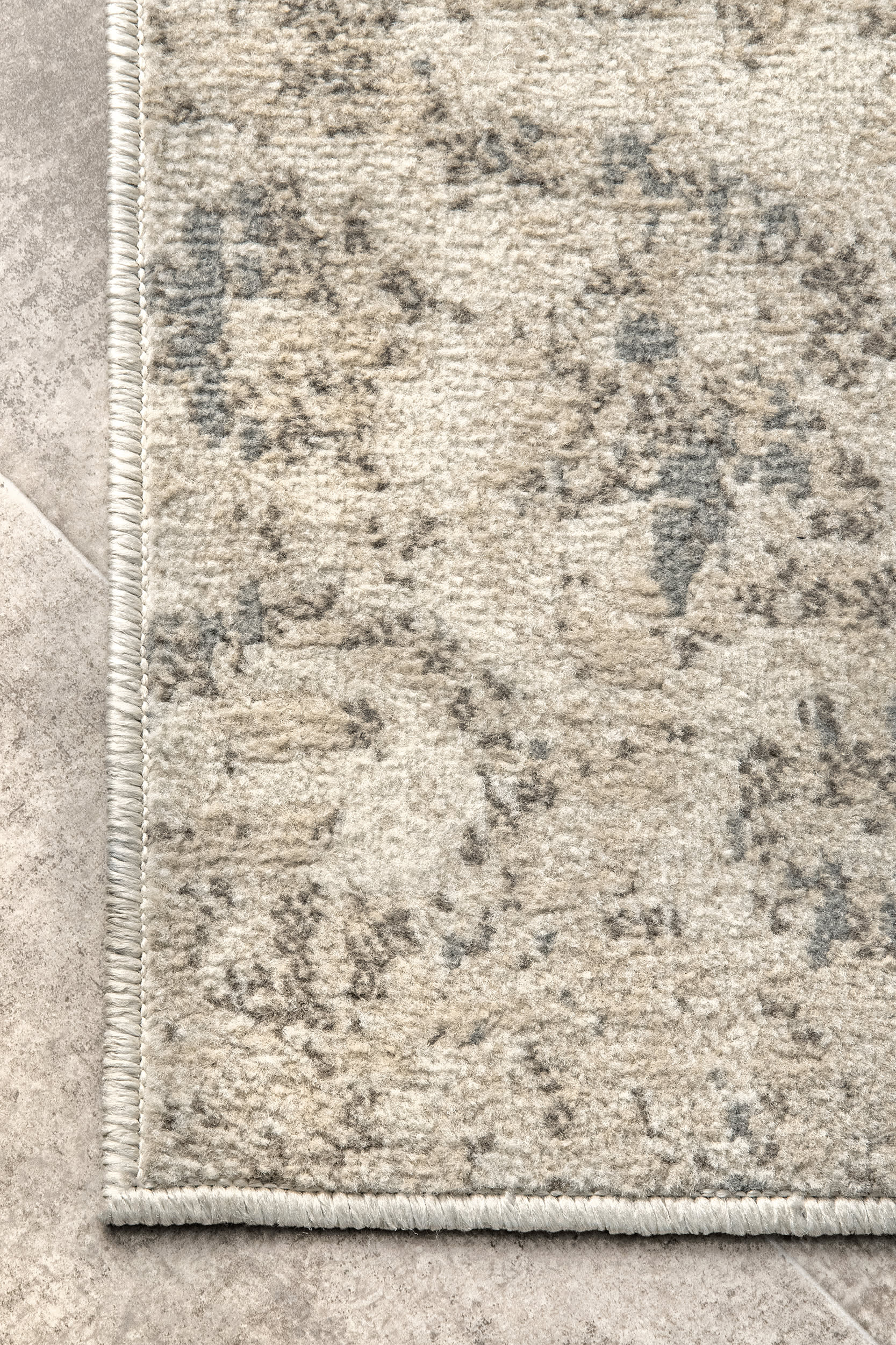 Faded Blooming Blossom Rug | Multicolor - Image 3