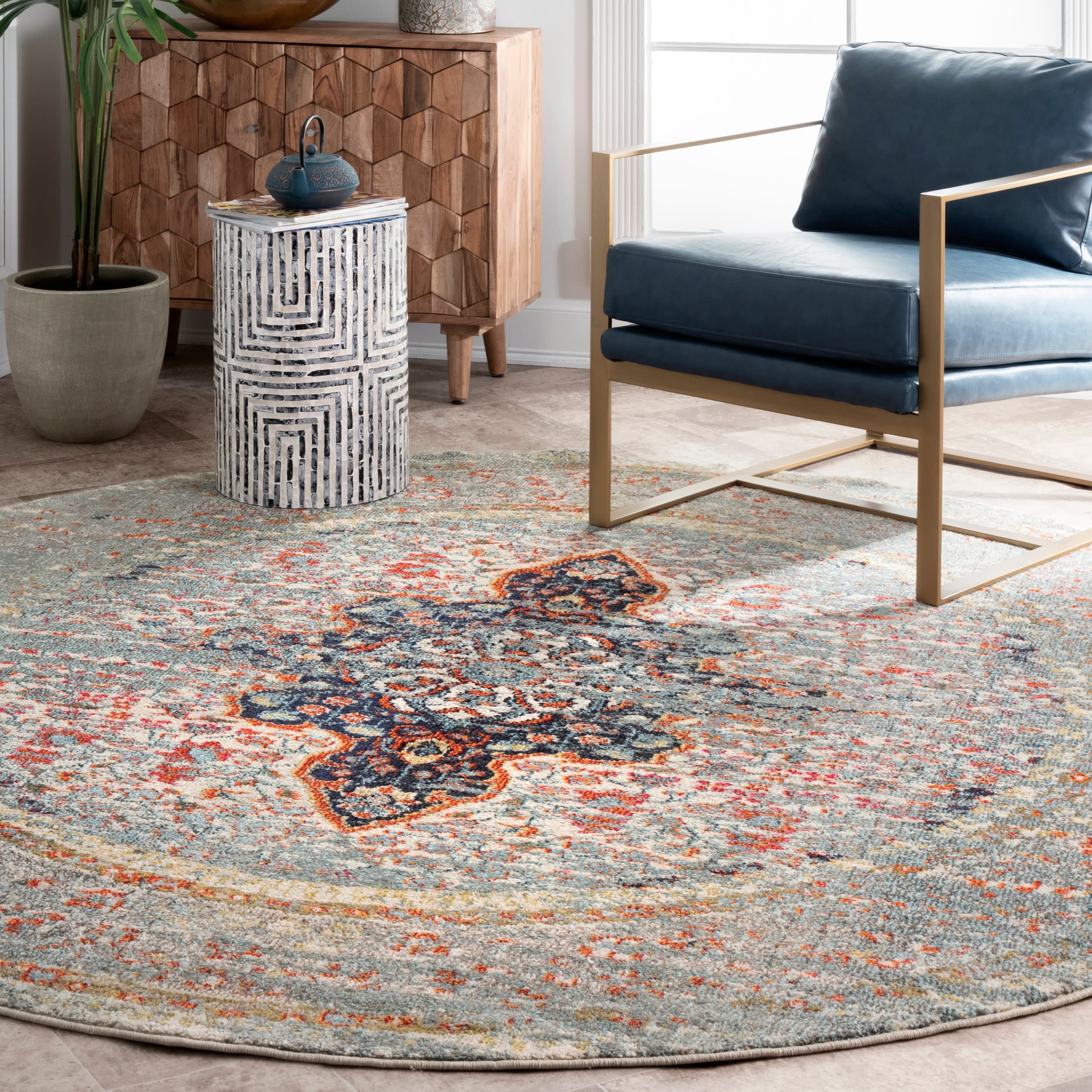 Faded Gothic Medallion Rug | Grey - Image 2
