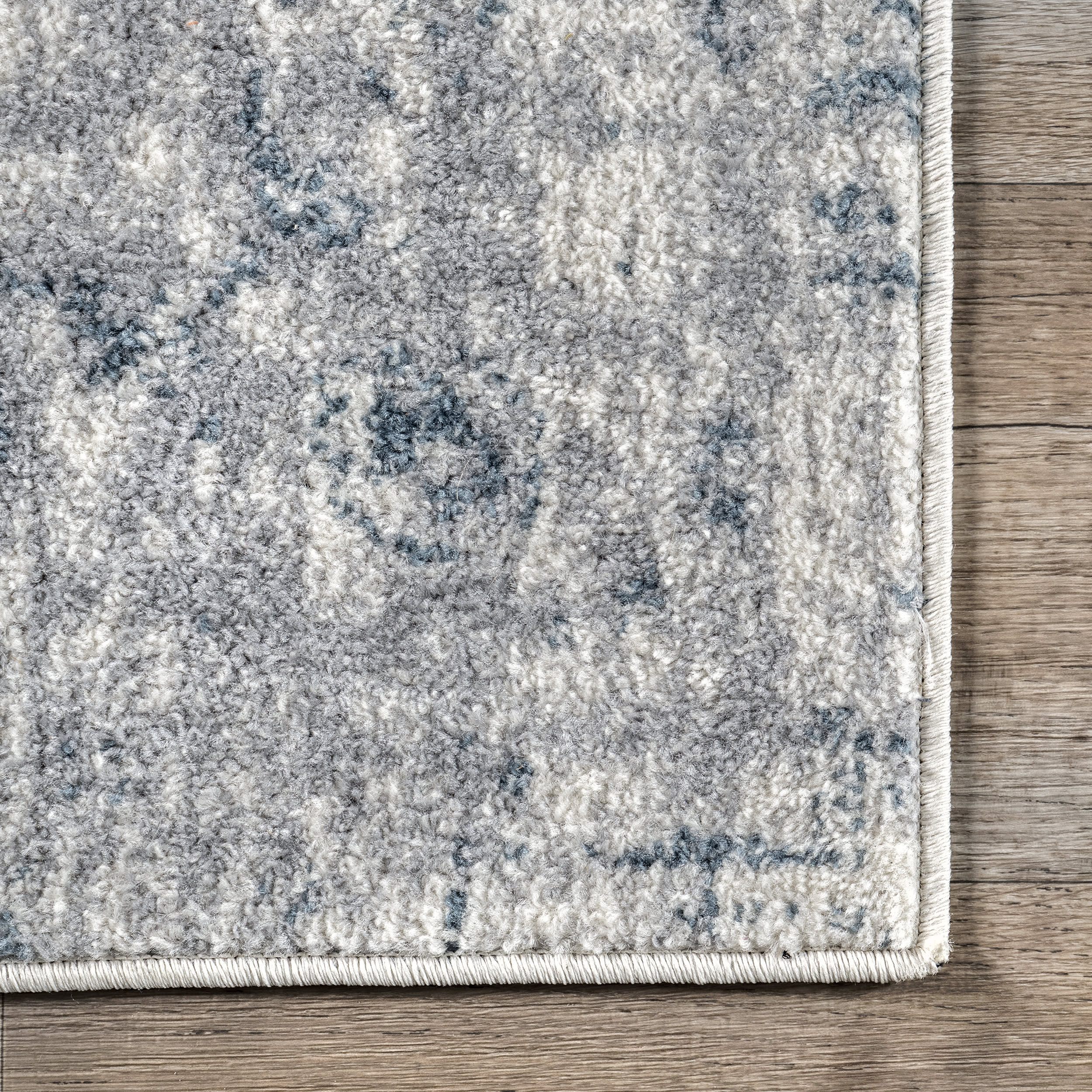Fading Herati Medallion Rug | Light Blue - Image 3