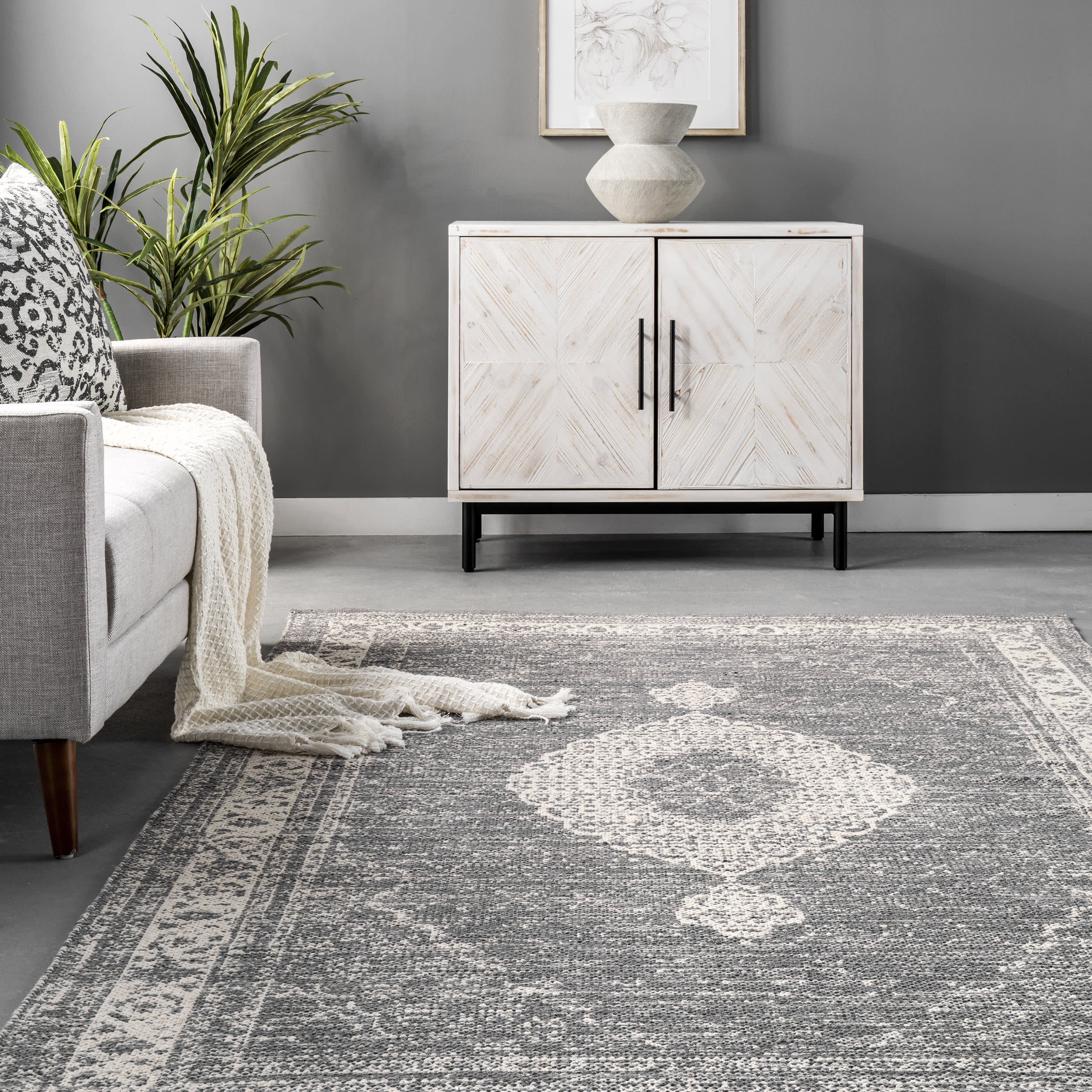 Fatima Traditional Medallion Rug | Grey - Image 4