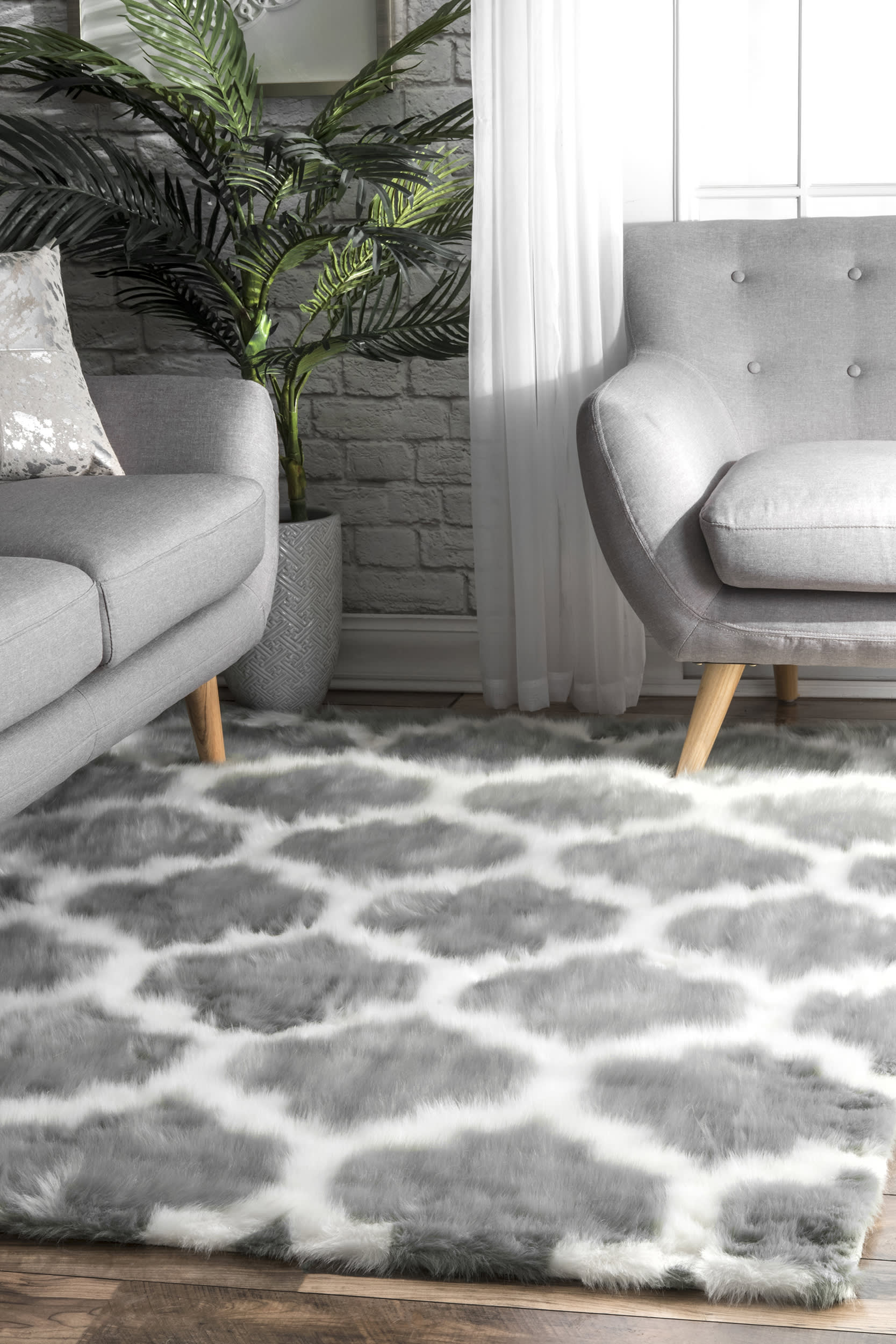 Faux Sheepskin Trellis Rug | Grey - Image 2