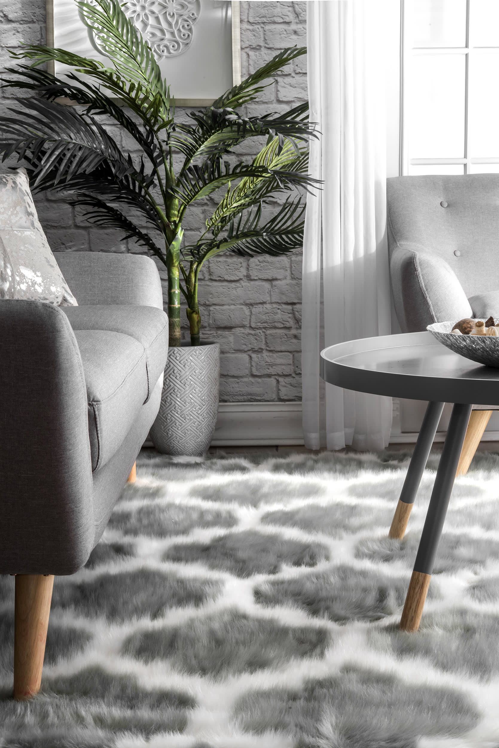 Faux Sheepskin Trellis Rug | Grey - Image 4