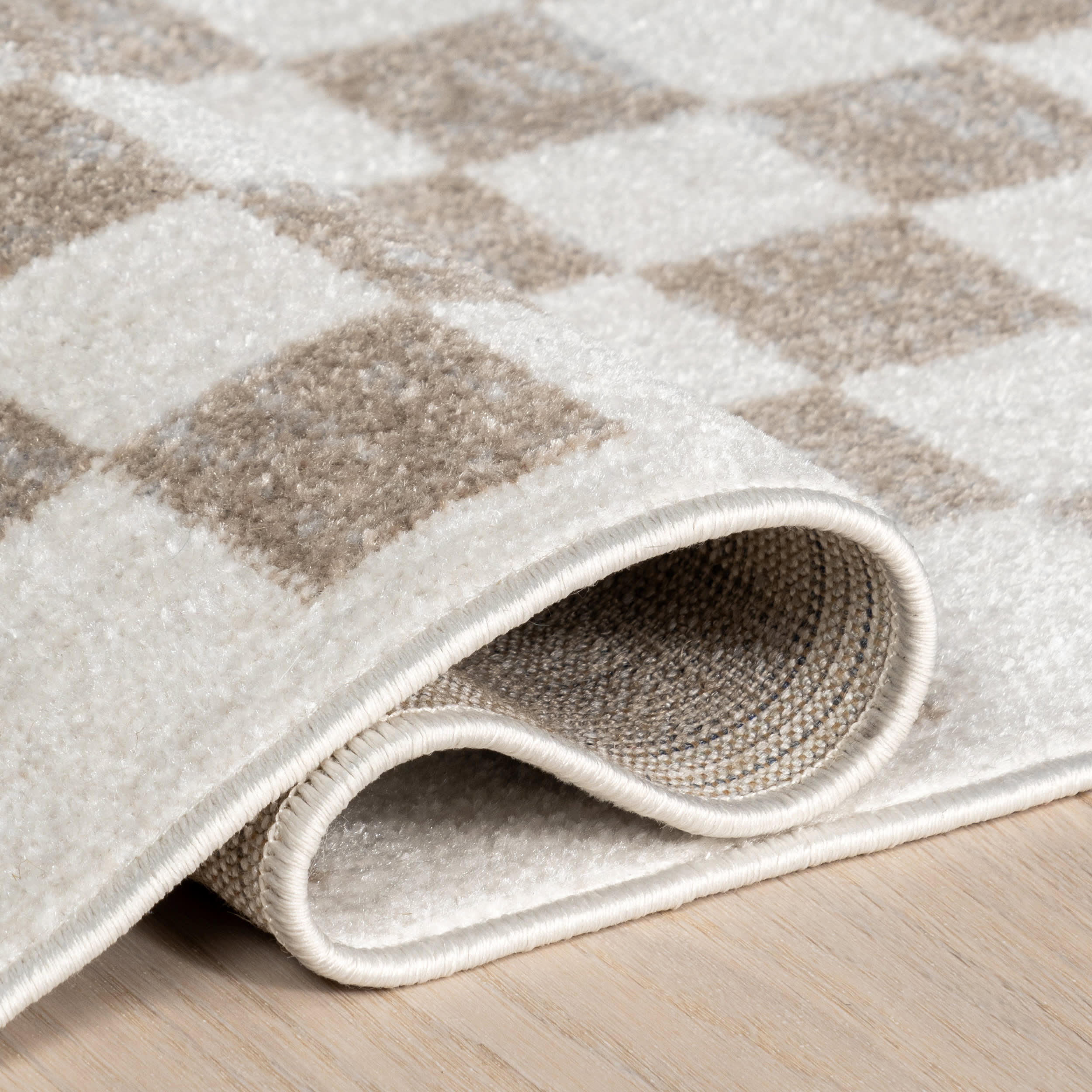 Finley Retro Checkered Washable Rug | Beige - Image 9
