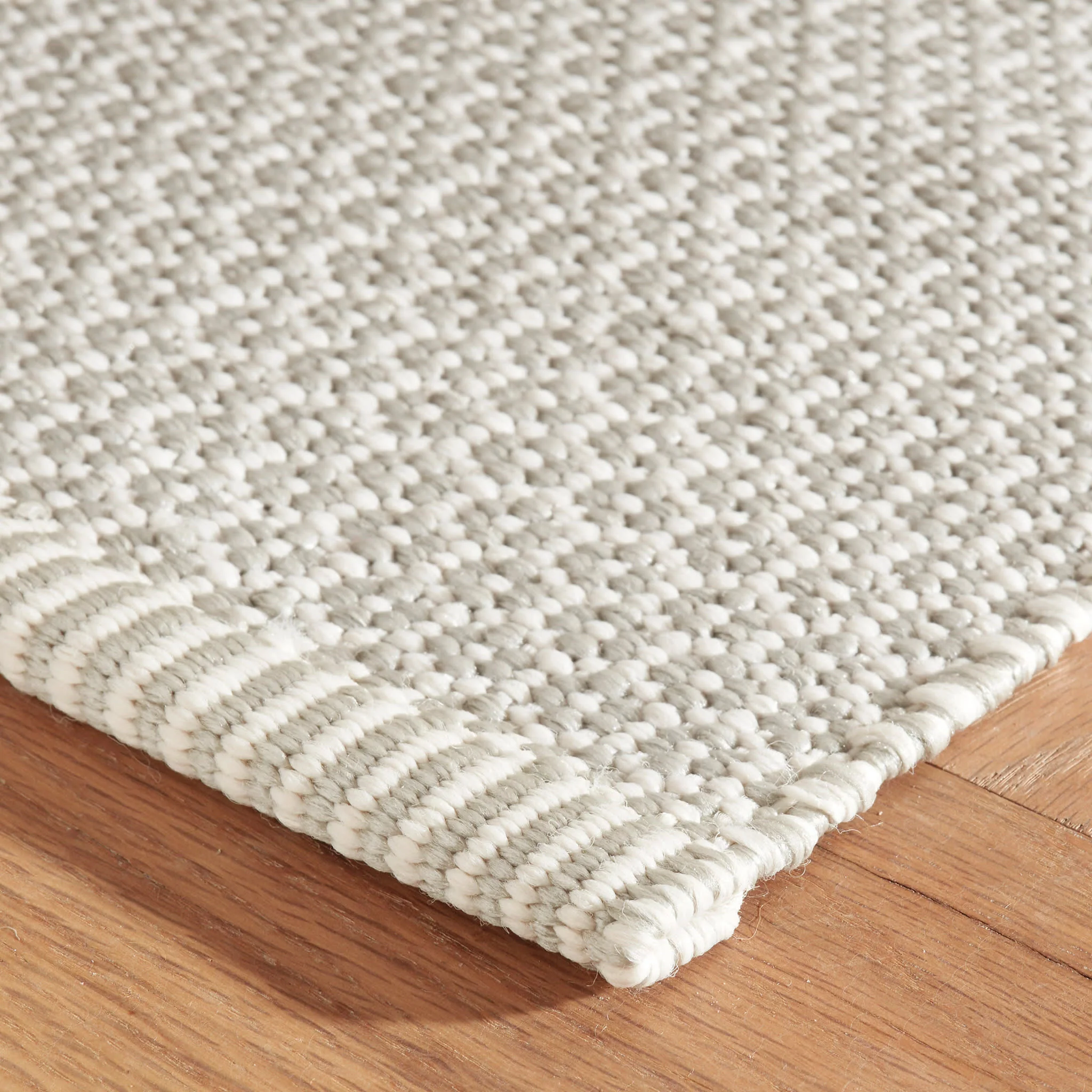 Finn Handwoven Indoor/Outdoor Rug | Platinum - Image 5