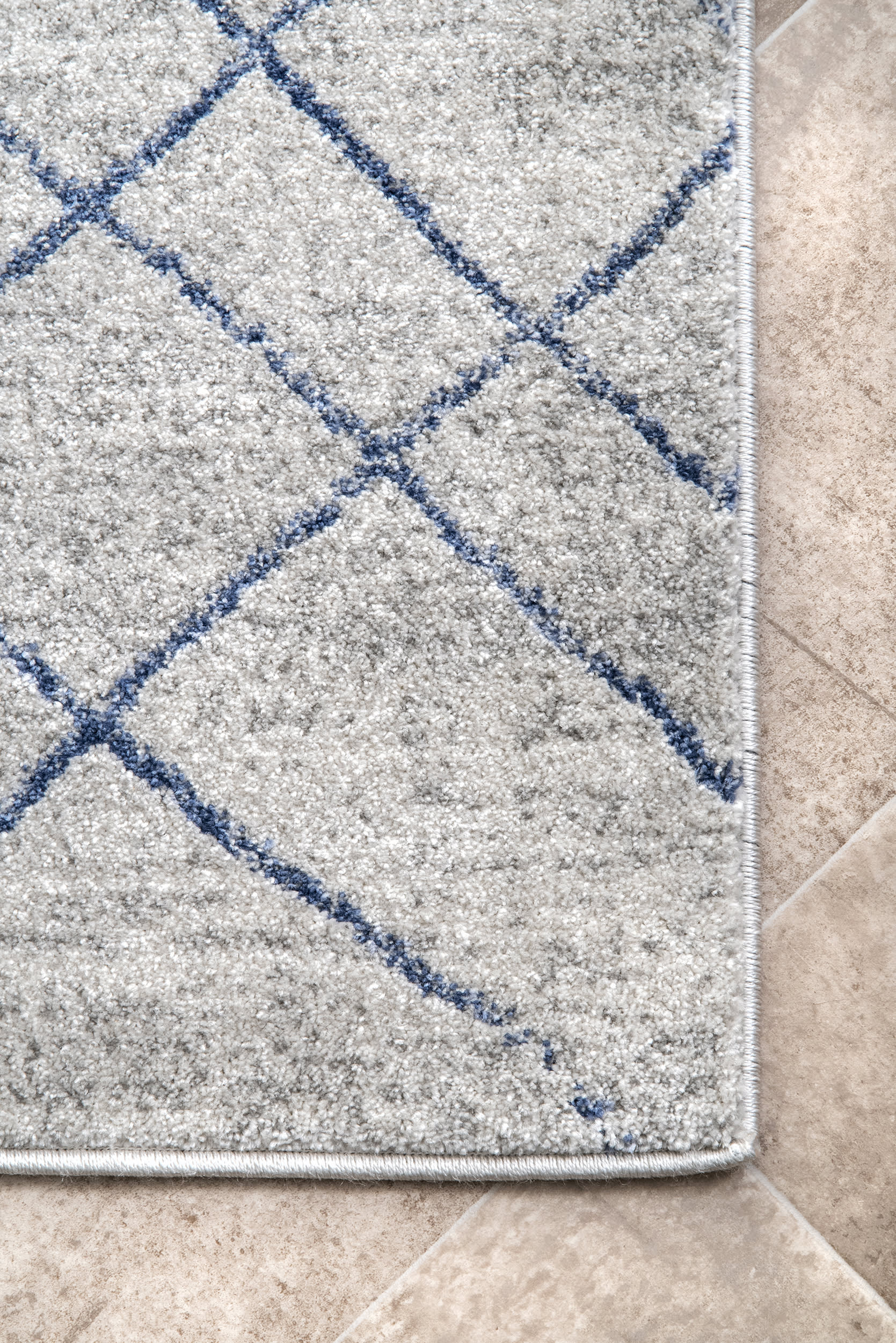 Flannery Modern Trellis Rug | Grey - Image 3