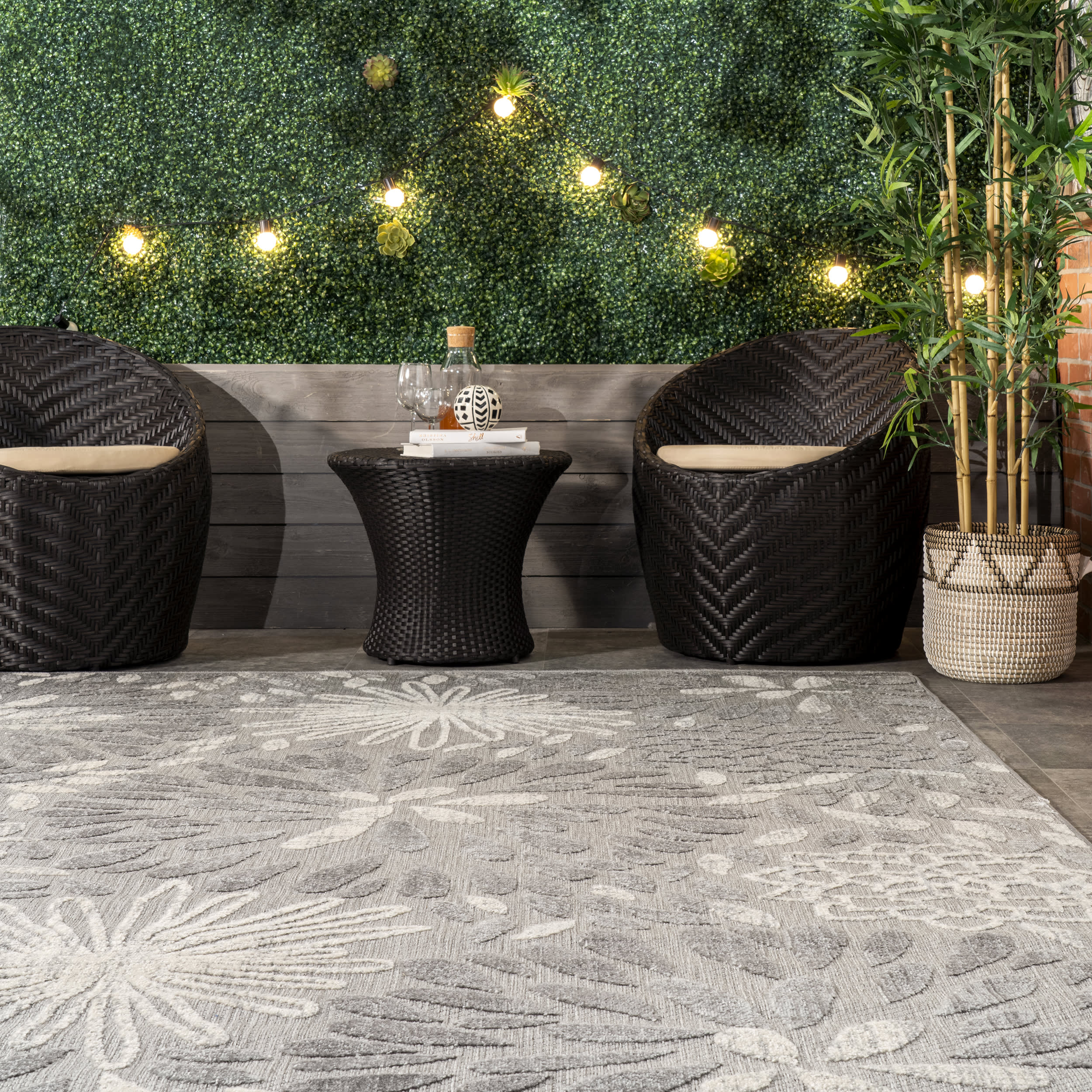Floral Fireworks Indoor/Outdoor Rug | Light Grey - Image 4