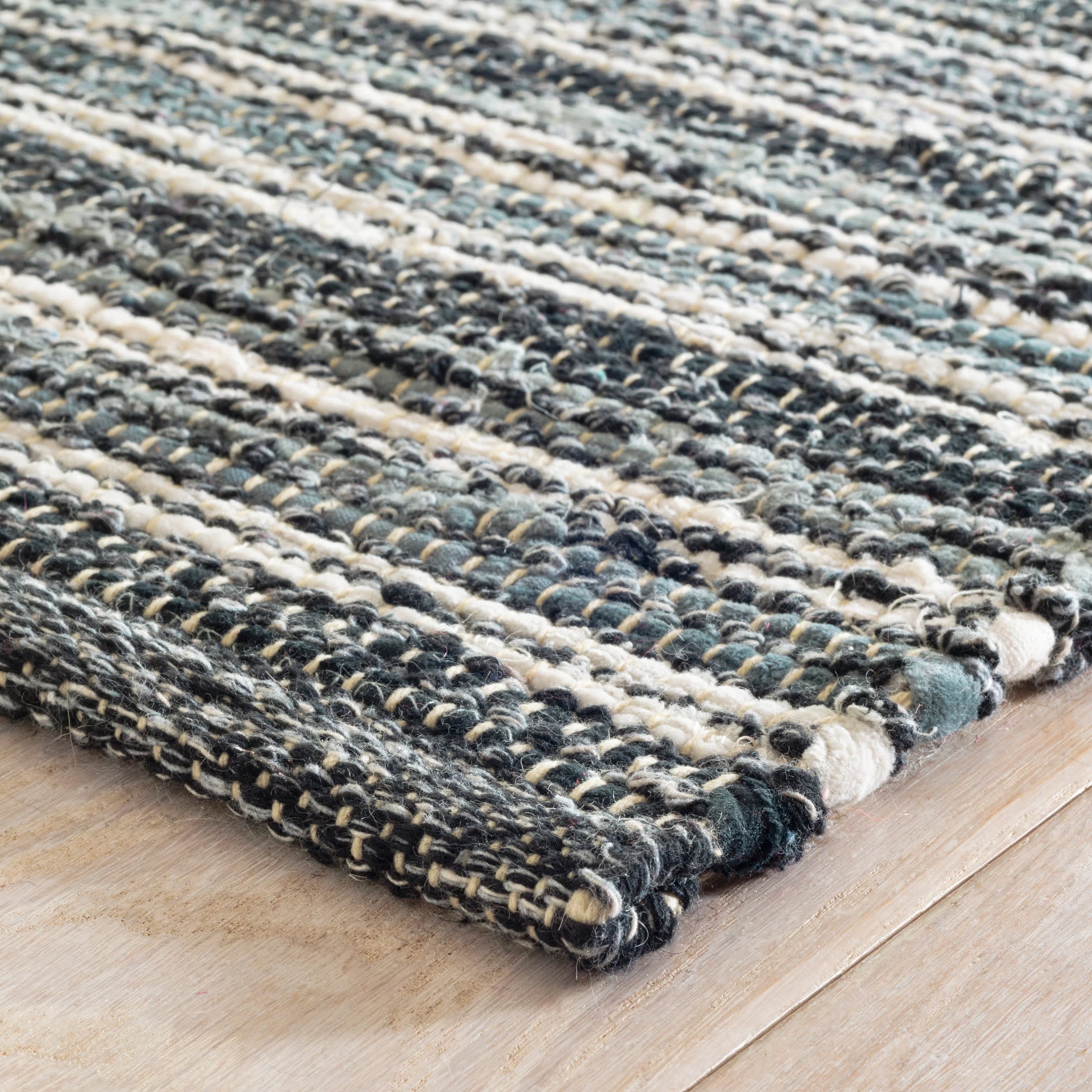 Francisco Handwoven Cotton Rug | Black - Image 4