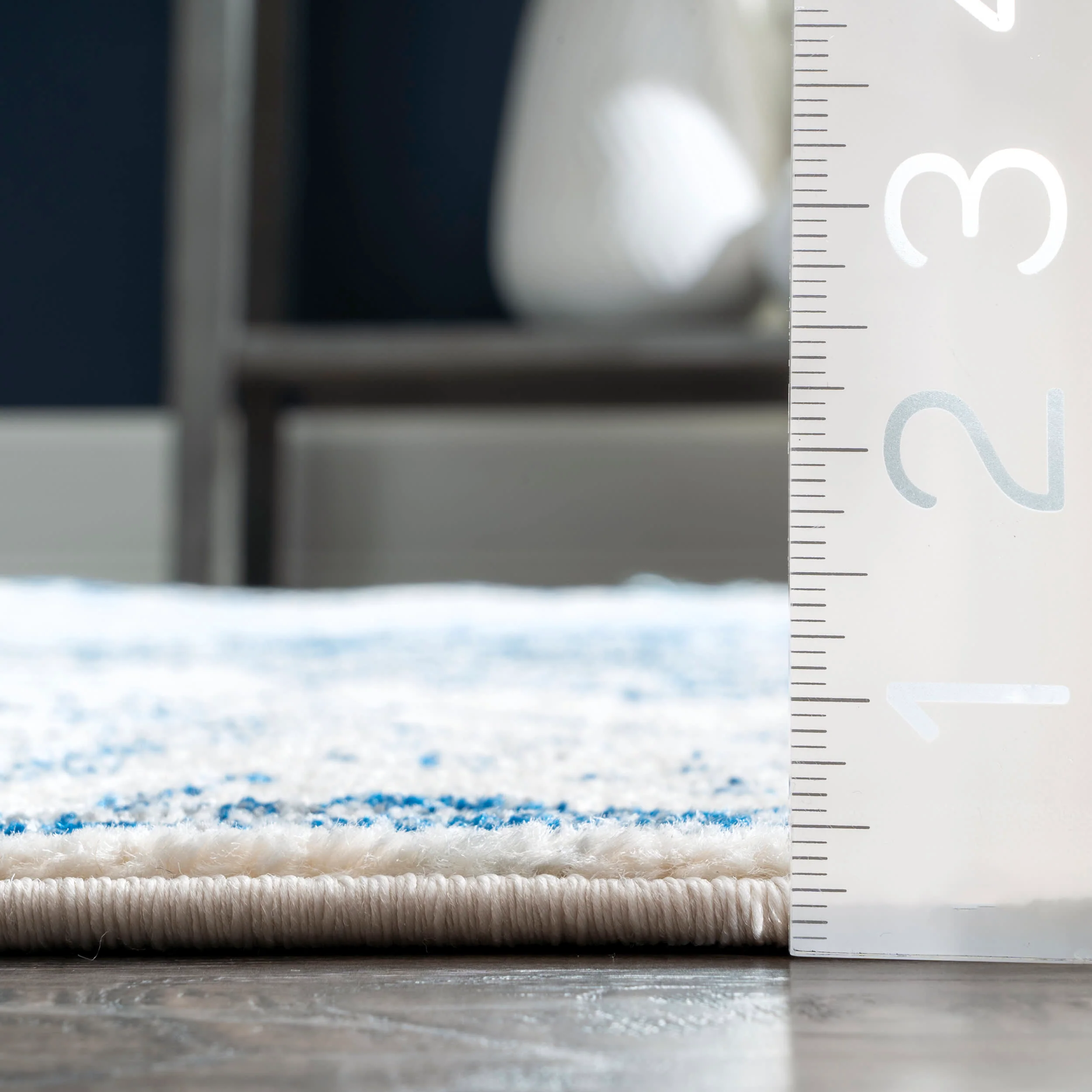 Frilly Corinthian Medallion Rug | Blue - Image 5