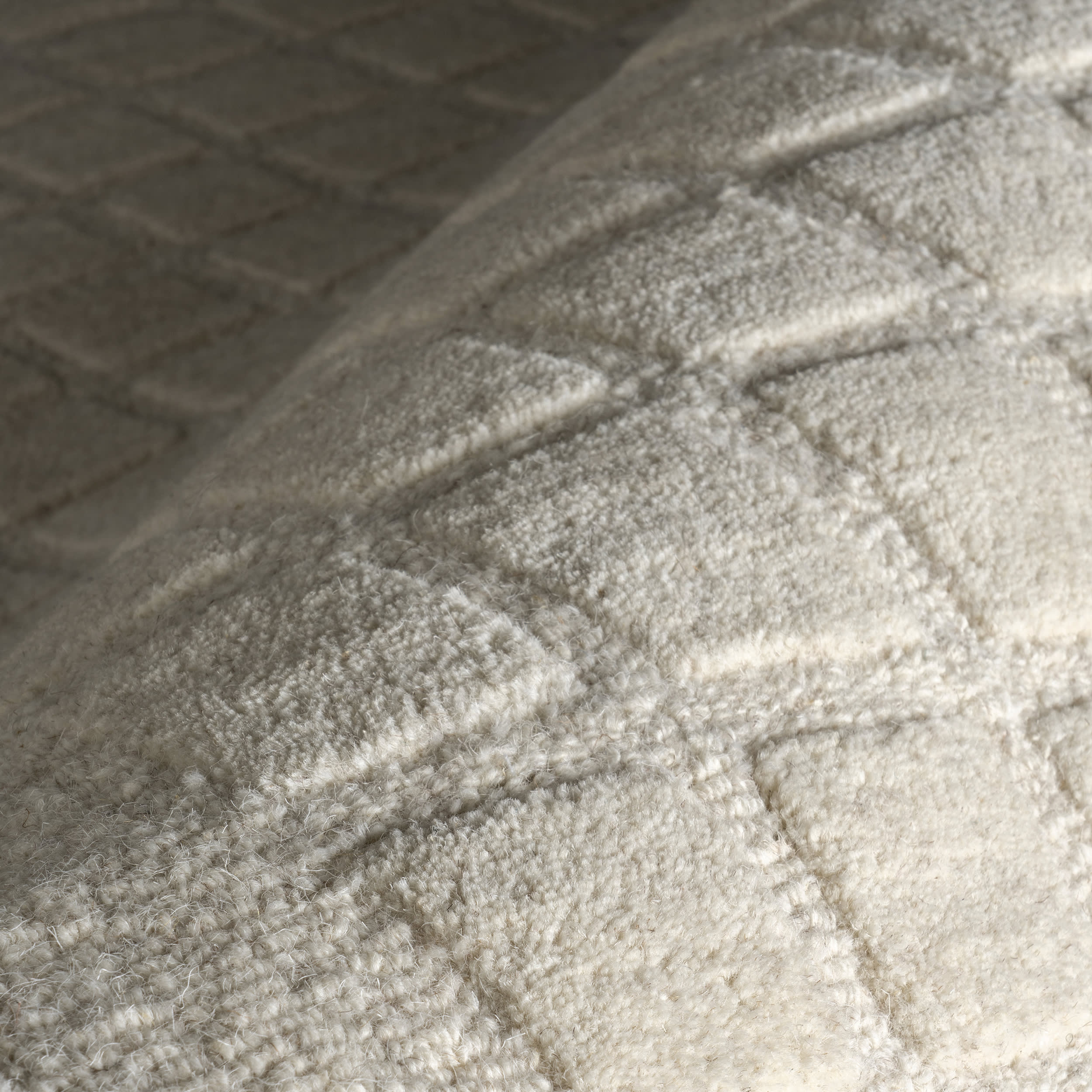 Fritz Checked Wool Rug | Beige - Image 3