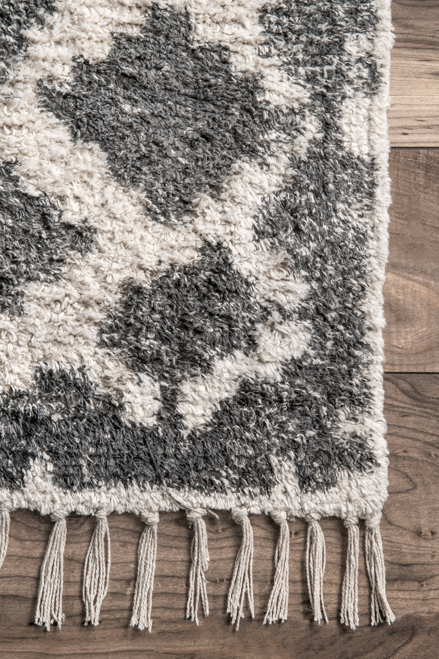 Fuzzy Diamond Border Tassel Flatweave Rug | Ivory - Image 3